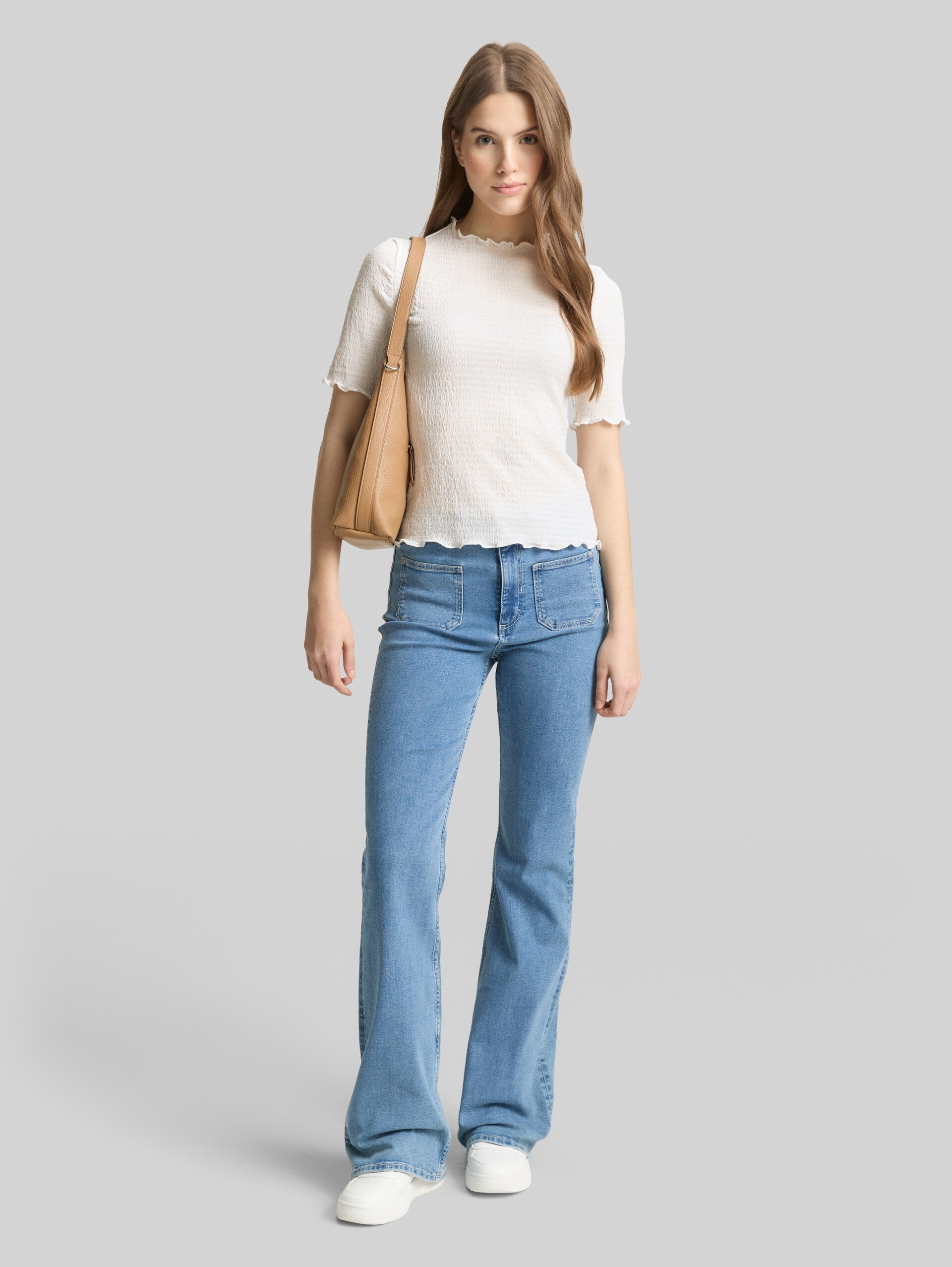 Slim Fit Crinkle T-Shirt - off white - Model-Vorderansicht
