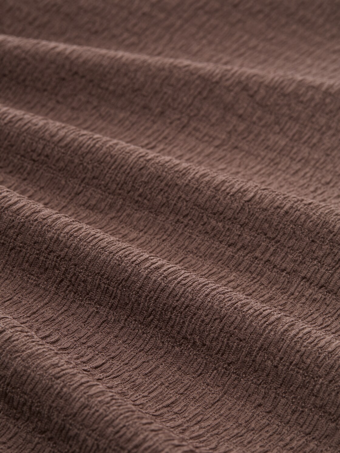 Loose Fit Crinkle Langarmshirt - taupe brown - Material-Ansicht