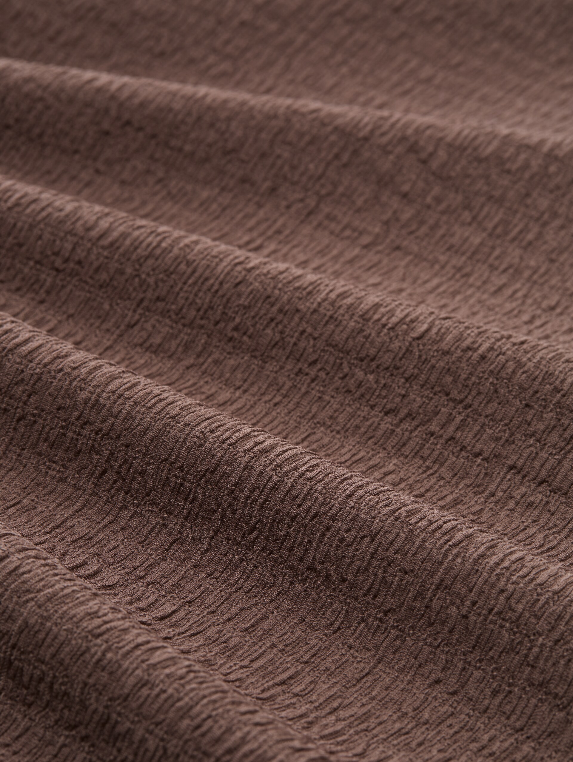 Loose Fit Crinkle Langarmshirt - taupe brown - Material-Ansicht