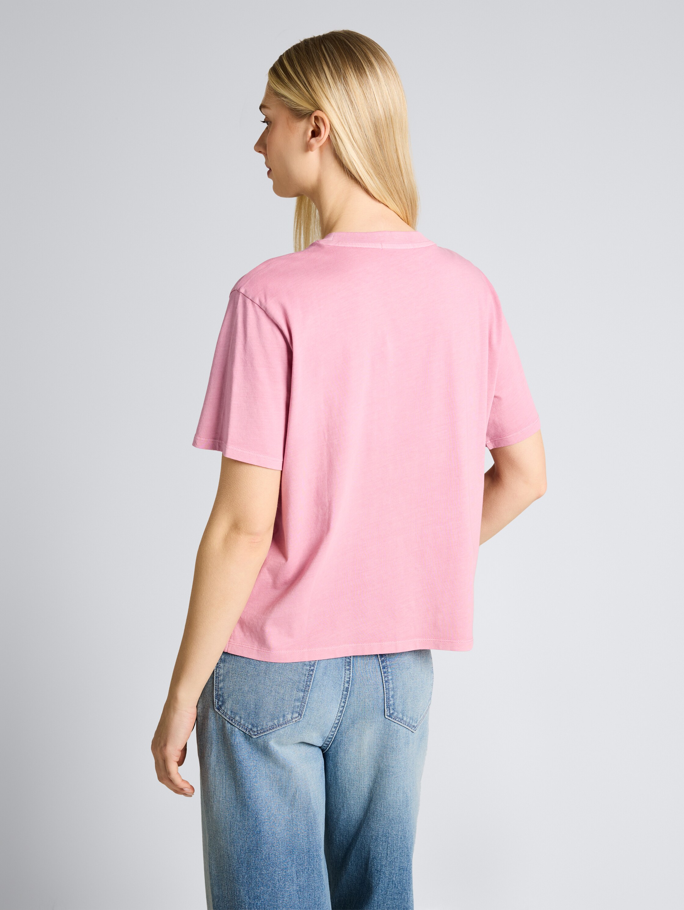 T-shirt coupe carrée avec poche poitrine - Soft Blush Rose - Découpe Vue arrière du modèle
