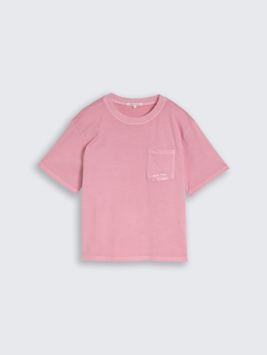 Boxy Fit T-Shirt mit Brusttasche - Soft Blush Rose - Vorder-Produkt-Ansicht