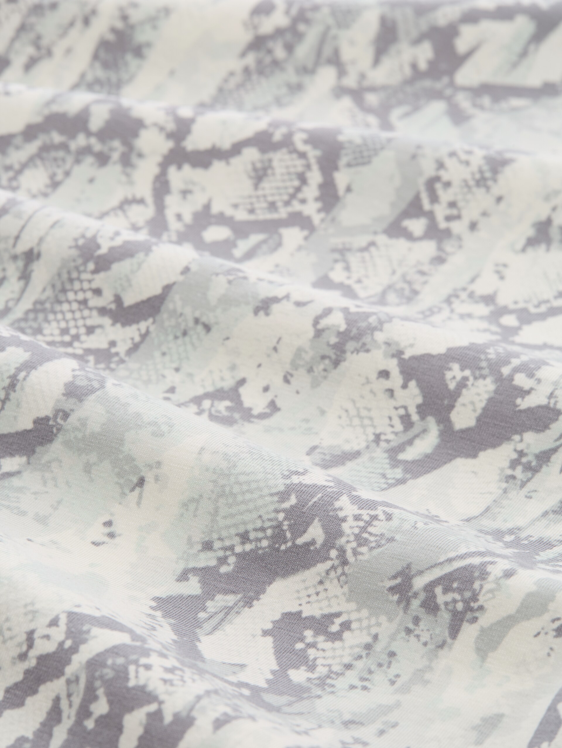Slim fit top with snake pattern - faded snake print - Material view