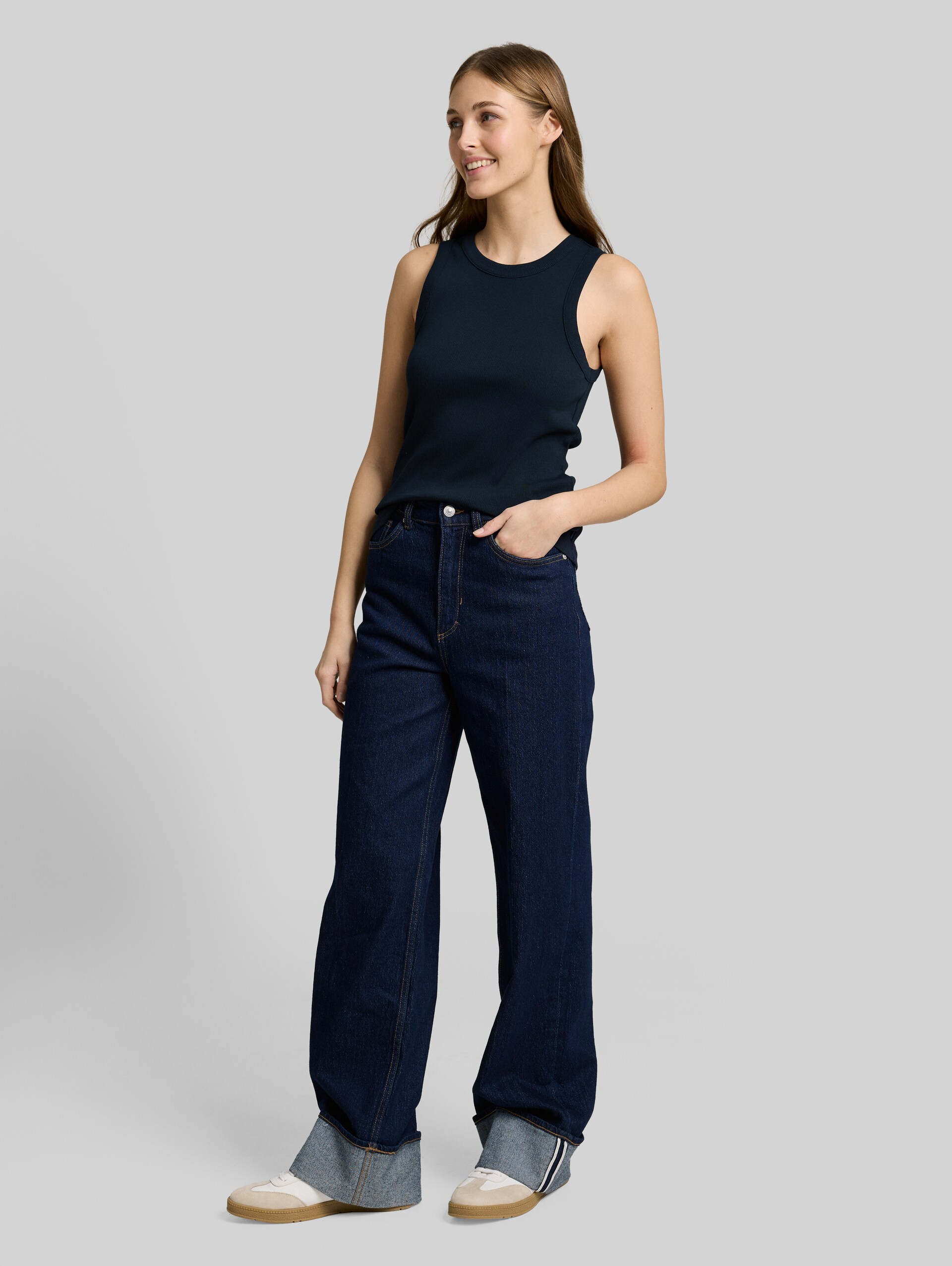 Slim Fit Top mit Rippstruktur - sky captain blue - Model-Vorderansicht