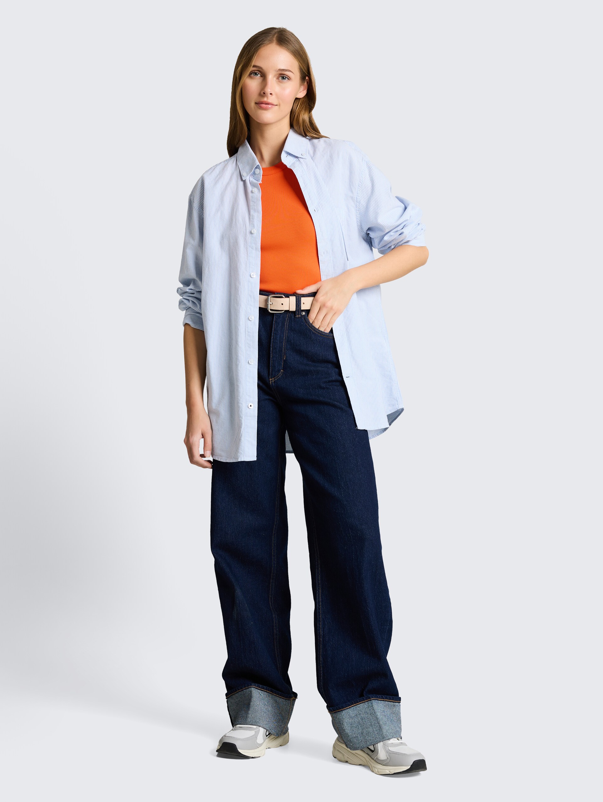 Slim Fit Top mit Rippstruktur - Fiery Orange - Model-Vorderansicht