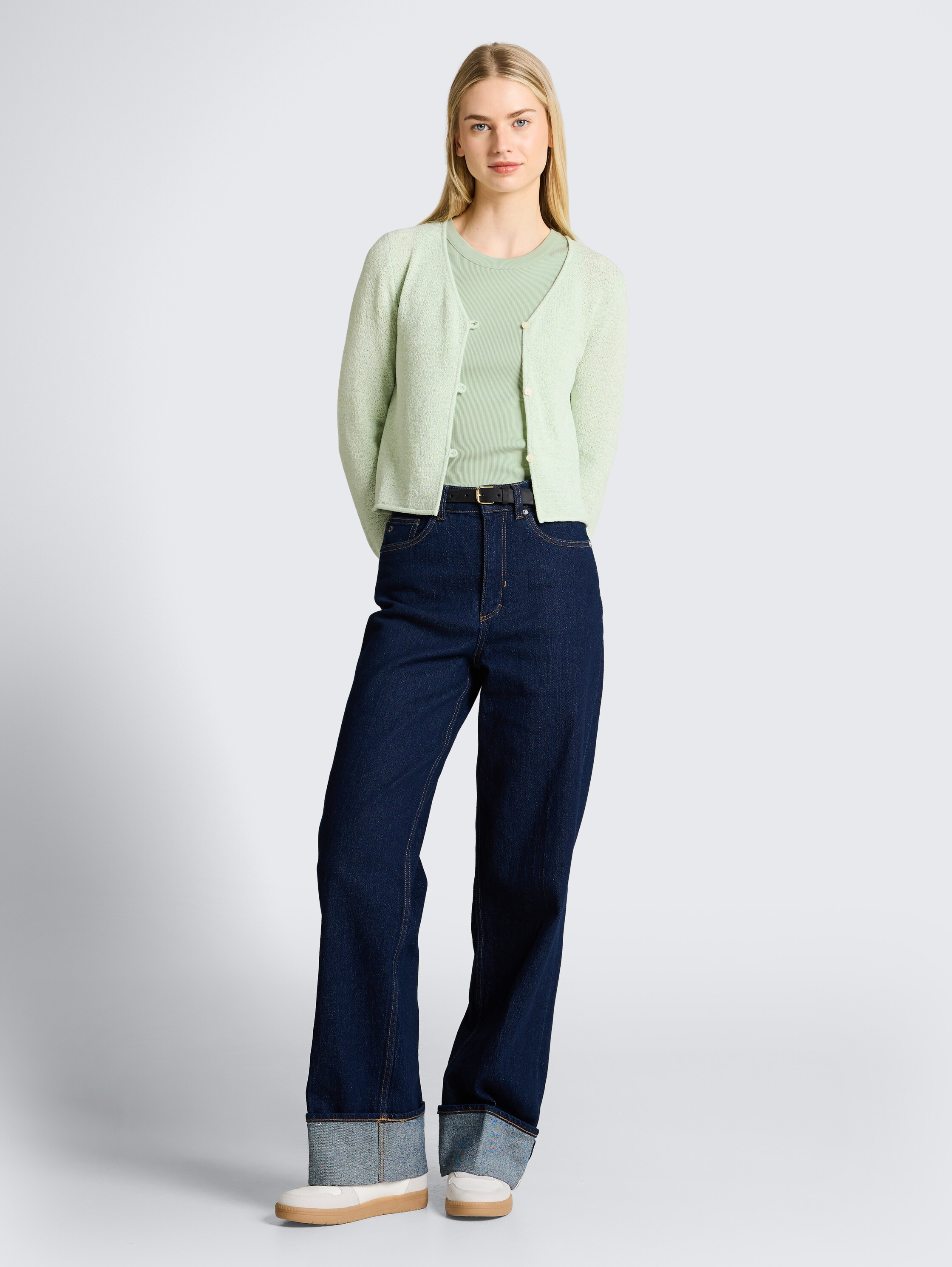 Top slim fit à texture côtelée - light matcha green - Découpe Vue de face du modèle