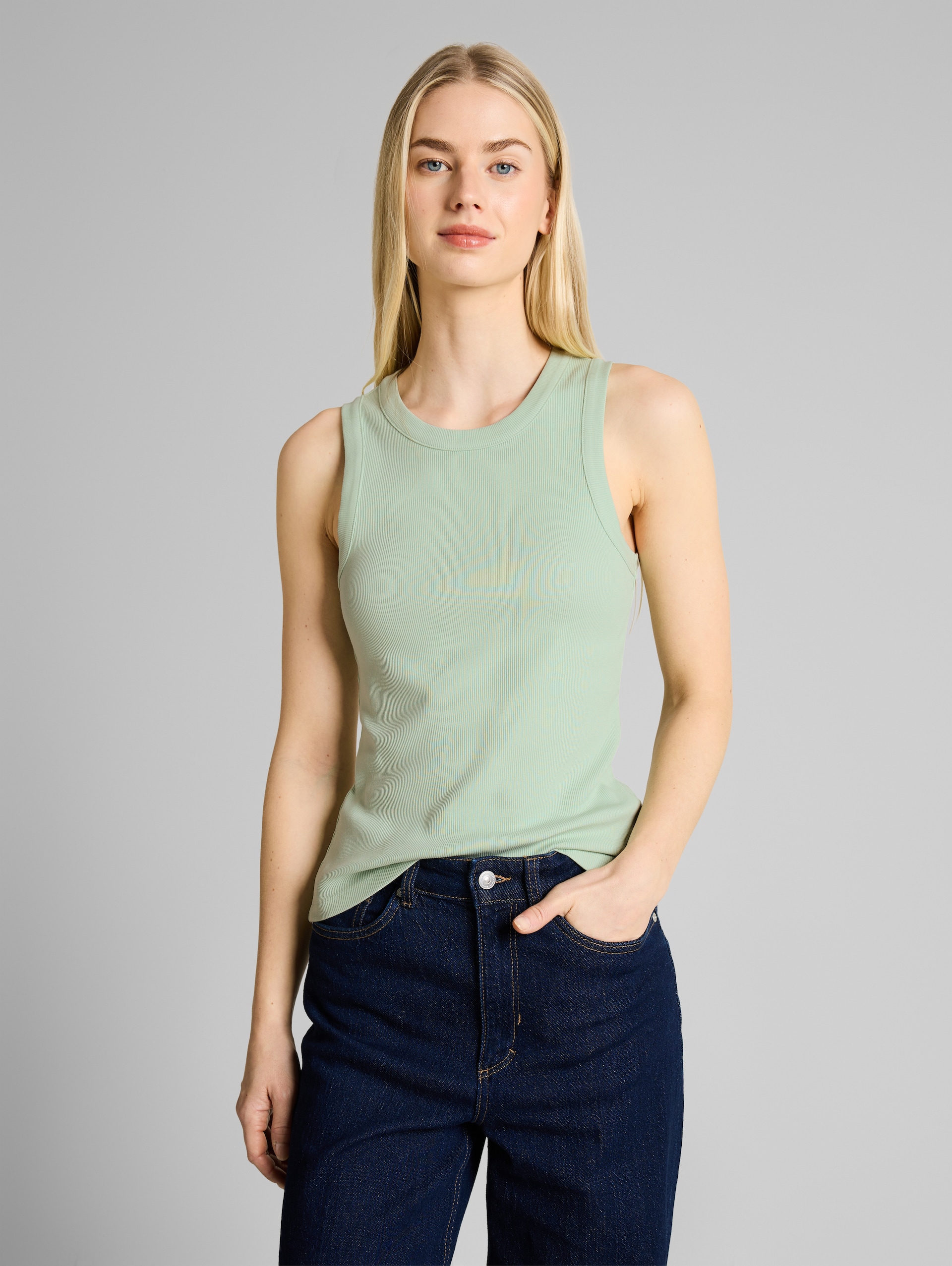 Slim-fit top with ribbed texture - light matcha green