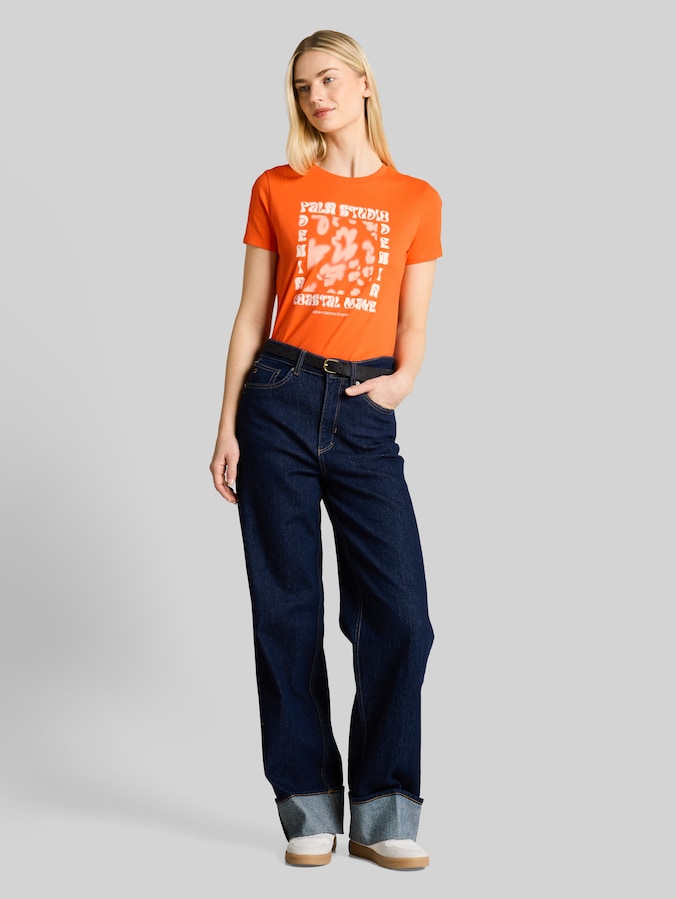 T-Shirt mit Print von Denim Female, Fiery Orange