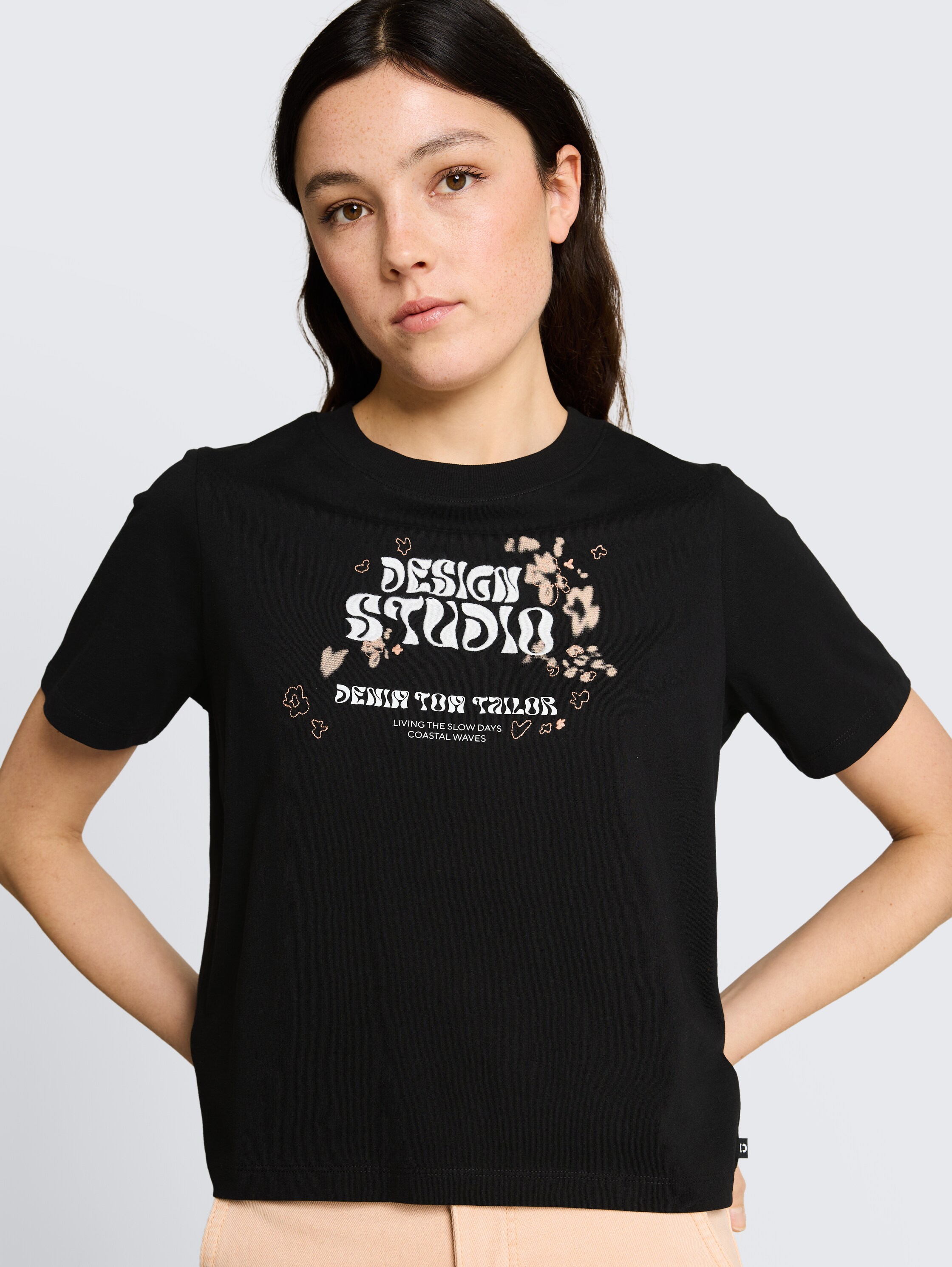 Loose fit T-shirt met borduursel - deep_black_1 - 