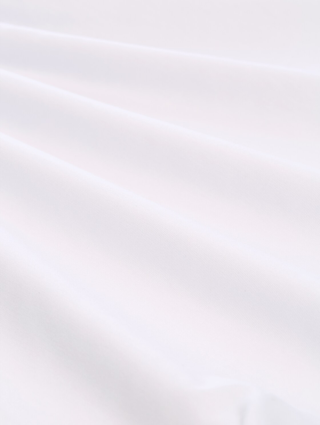 T-Shirt mit V-Ausschnitt - White - Material-Ansicht