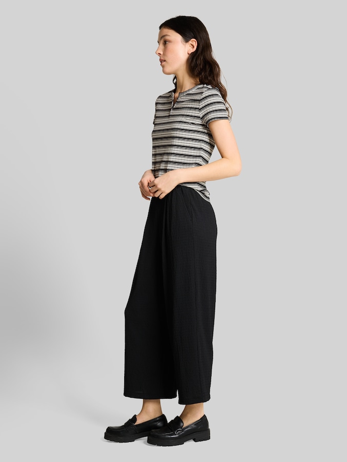 Henley T-Shirt mit Streifenmuster von Denim Female, black white gradient stripe