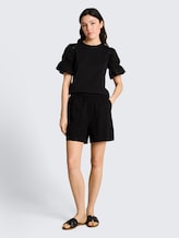 Loose Fit T-Shirt mit Lochstickereien - deep black - Model-Vorderansicht