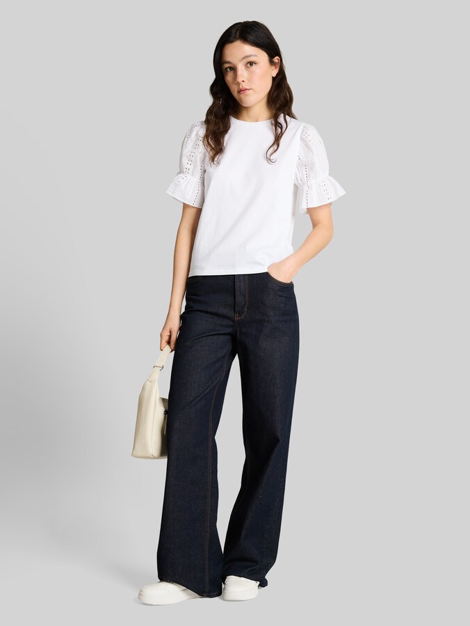 Loose fit T-shirt met opengewerkte borduursels door Denim Female, White