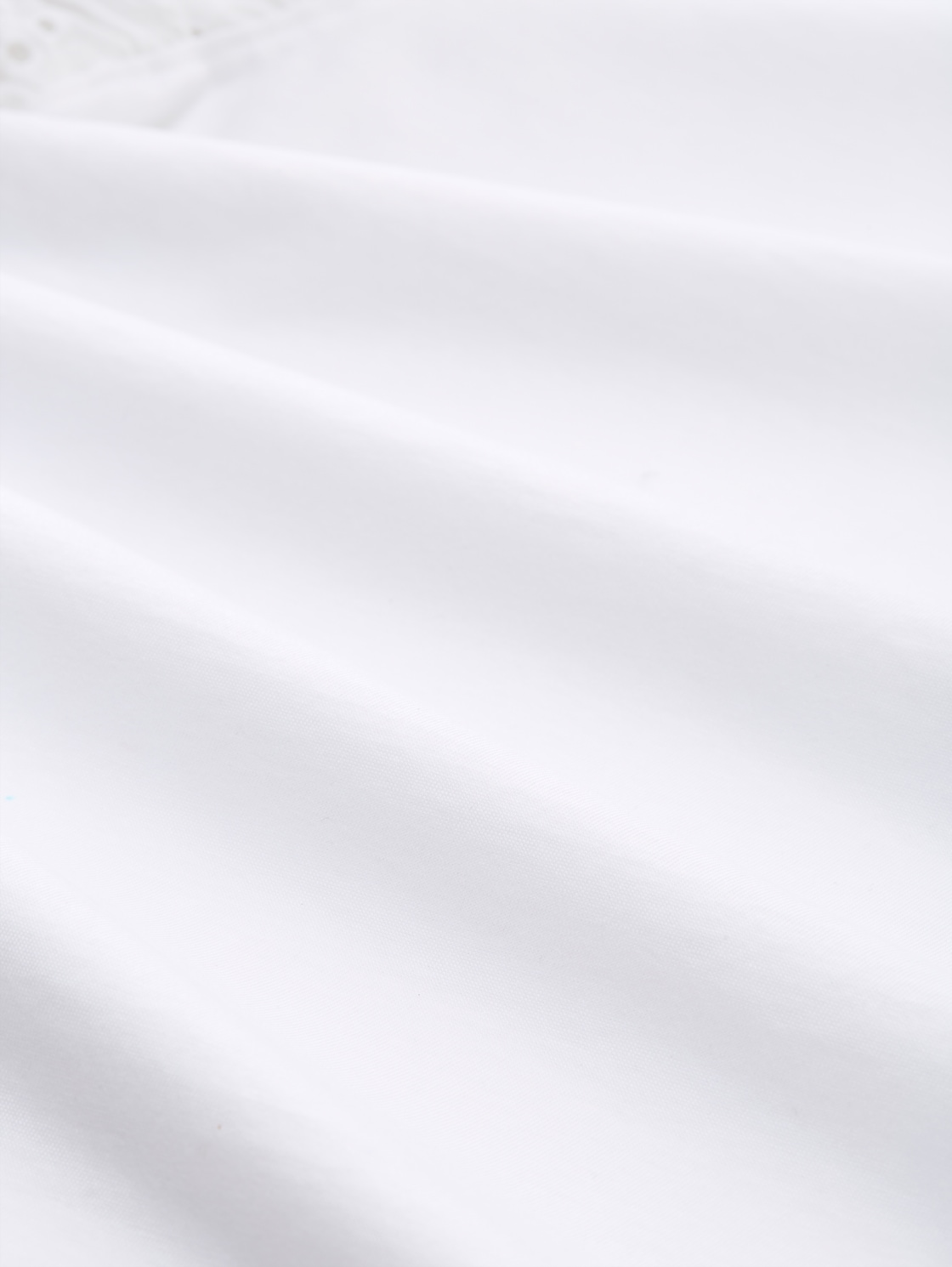 Loose Fit T-Shirt mit Lochstickereien - White - Material-Ansicht