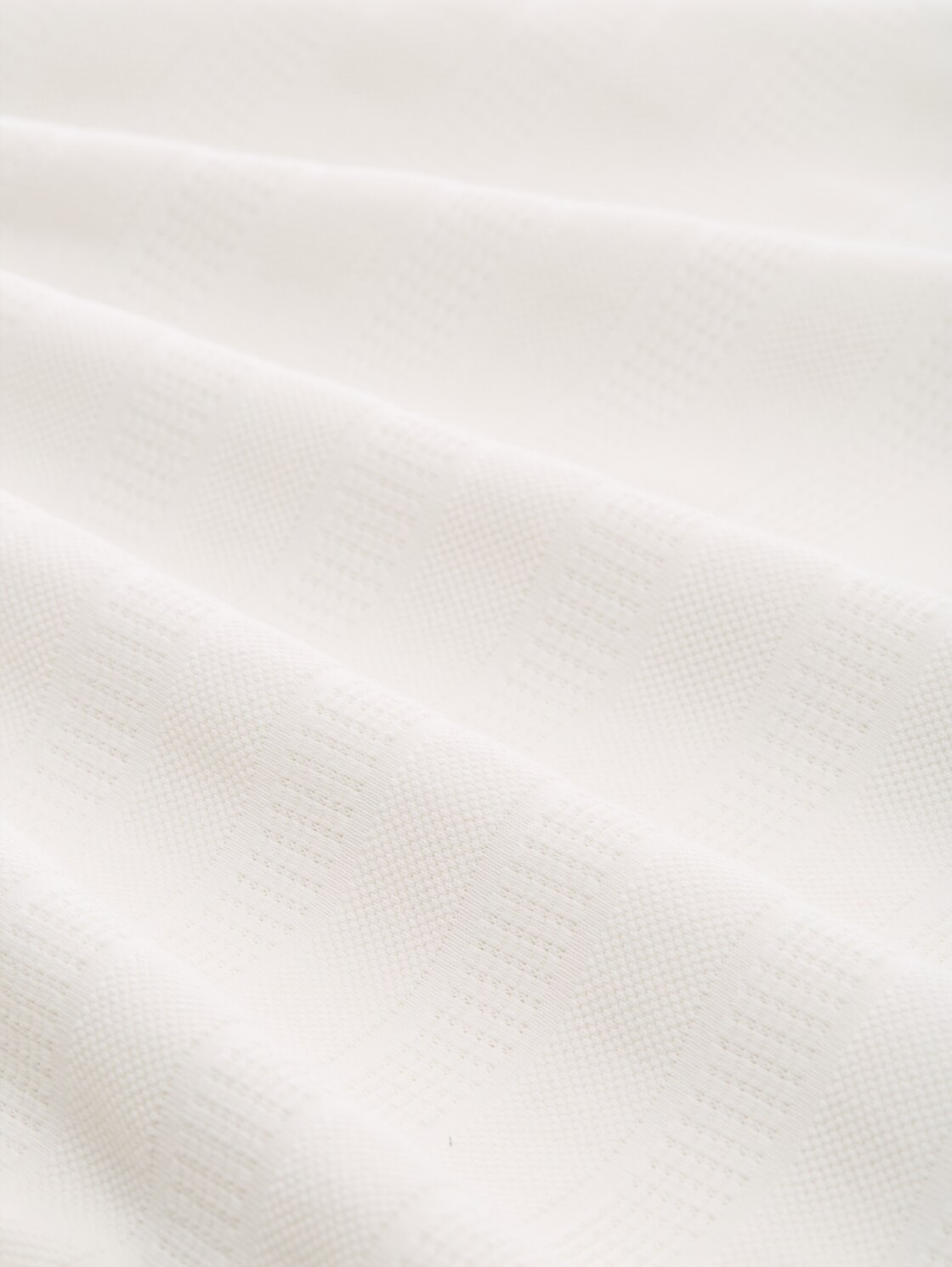 Jacquard T-Shirt mit Rundhalsausschnitt - off white - Material-Ansicht