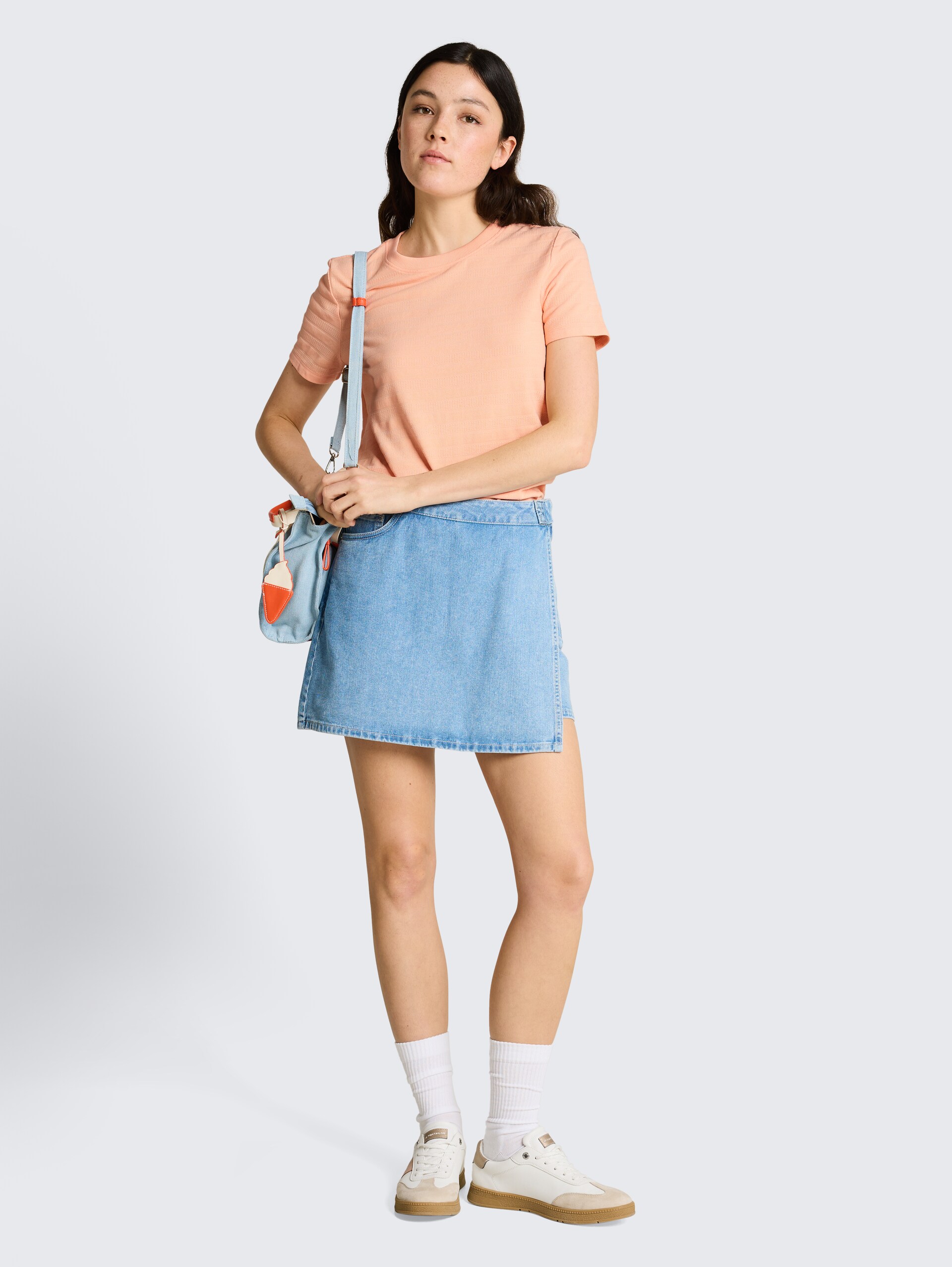 Jacquard T-shirt met ronde hals - Orange Parfait - Model vooraanzicht