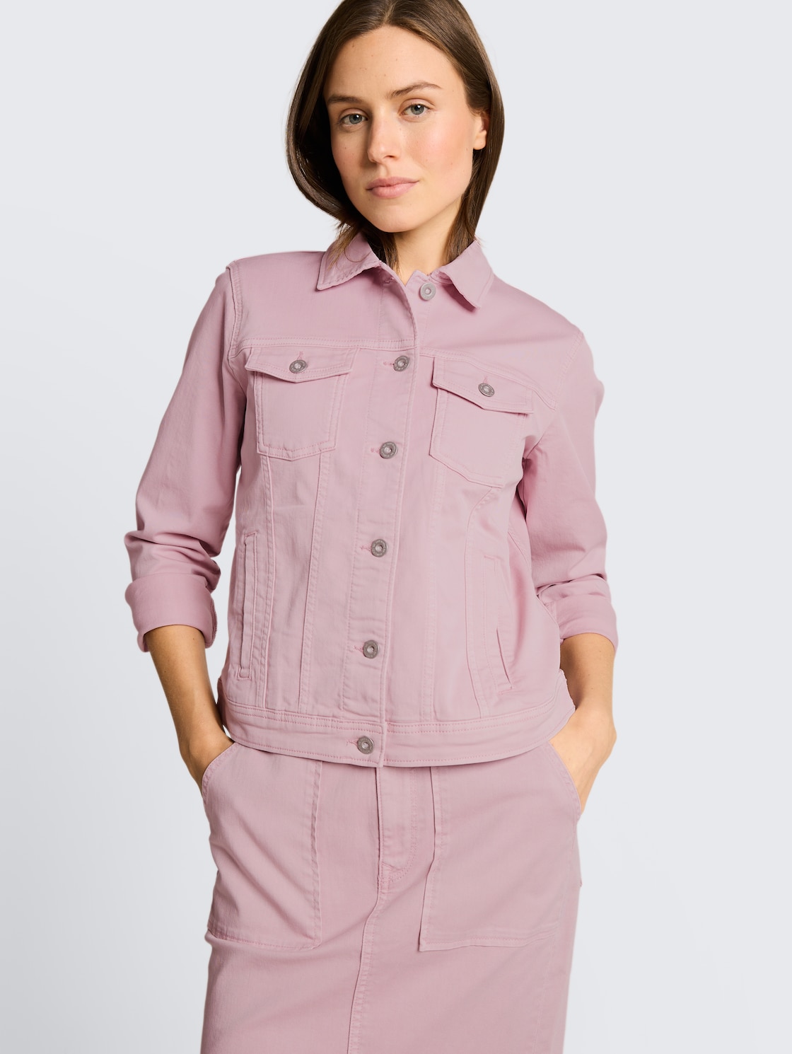 Jeansrock mit aufgesetzten Taschen - light elderberry - Detail-Model-Ansicht