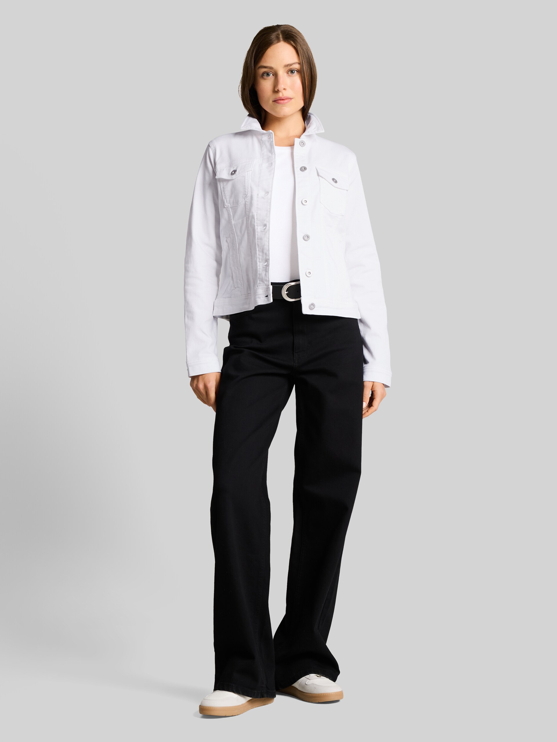 Denim jacket with side pockets - bright white - side model view
