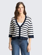 Loose Fit Cardigan mit Streifenmuster - white sky blue knit stripe - Ausschnitt Model-Vorderansicht