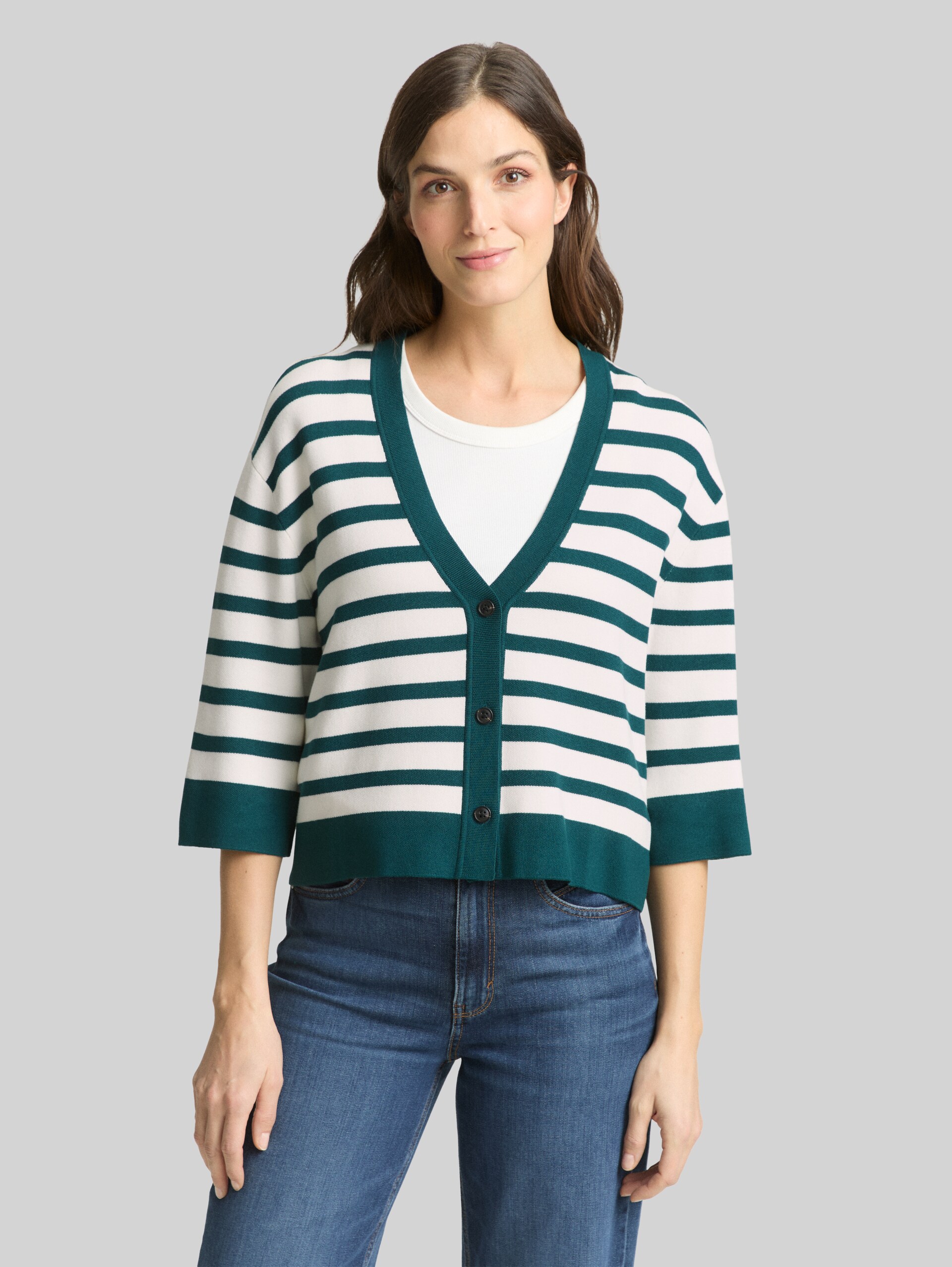 Loose fit cardigan with striped pattern - white green knit stripe - Neckline model front view