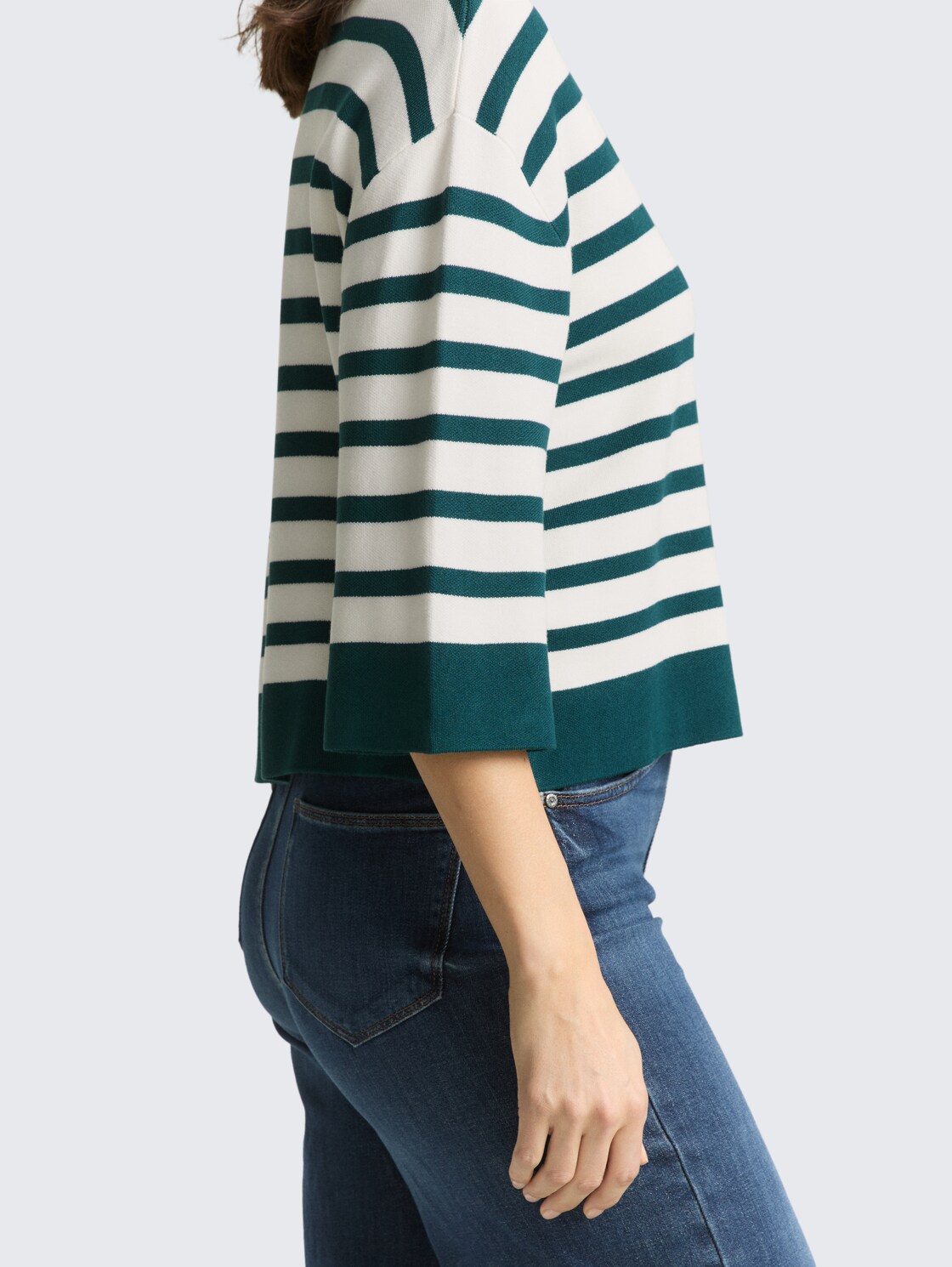 Loose Fit Cardigan mit Streifenmuster - white green knit stripe - Detail-Model-Ansicht