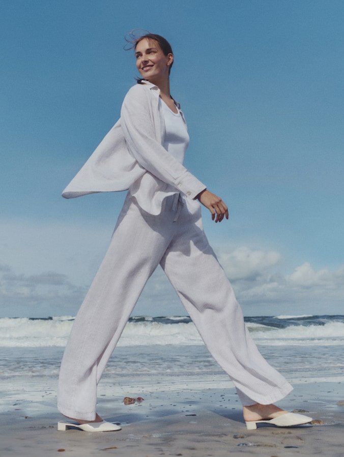 Pantalon ample avec une touche de lin par Women, taupe white irregular stripe