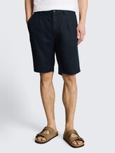 TTREGULAR Chino Shorts aus Leinen - sky captain blue - Ausschnitt Model-Vorderansicht