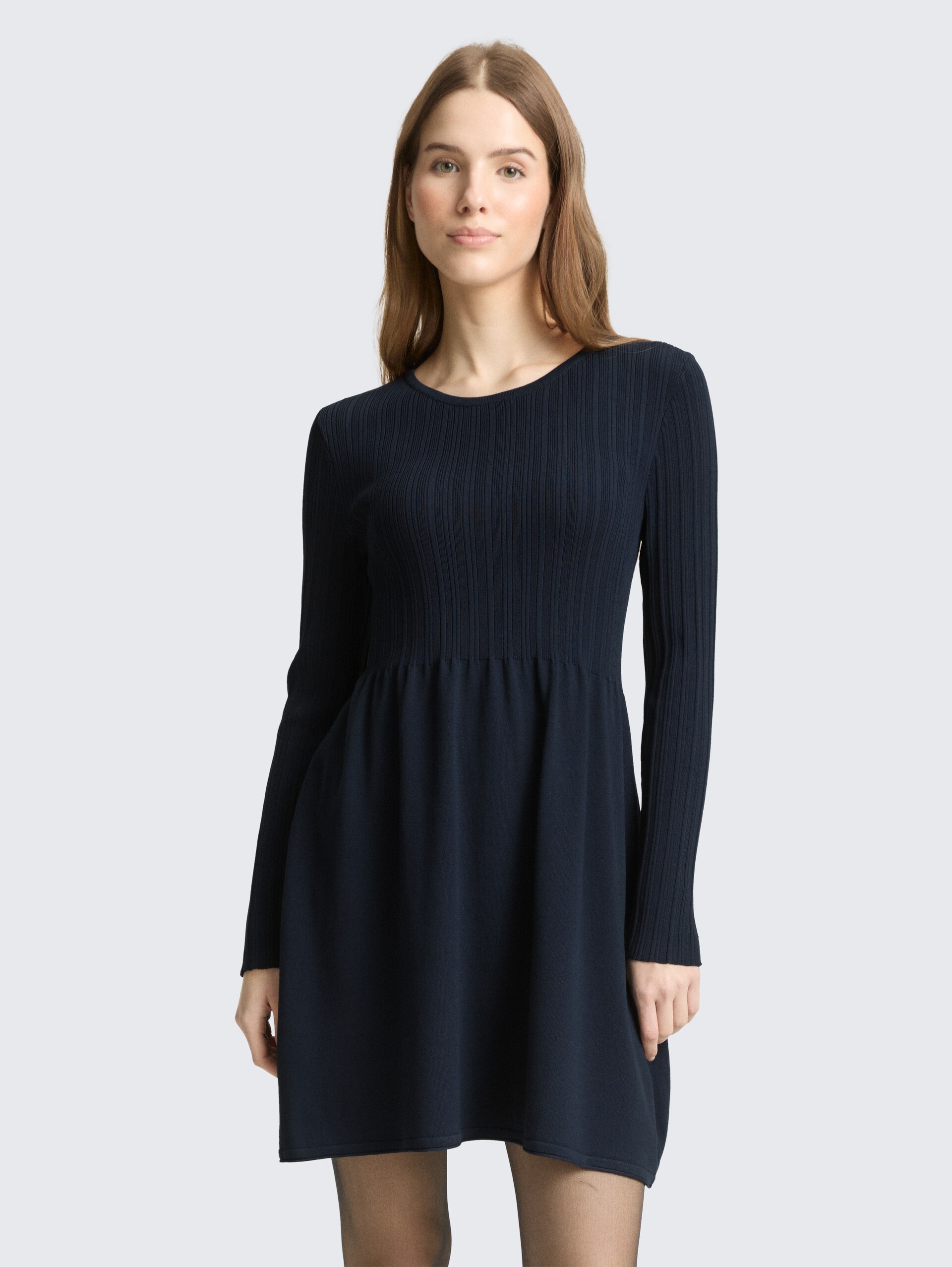 Mini-Kleid mit Rippstruktur - sky captain blue - Model-Vorderansicht