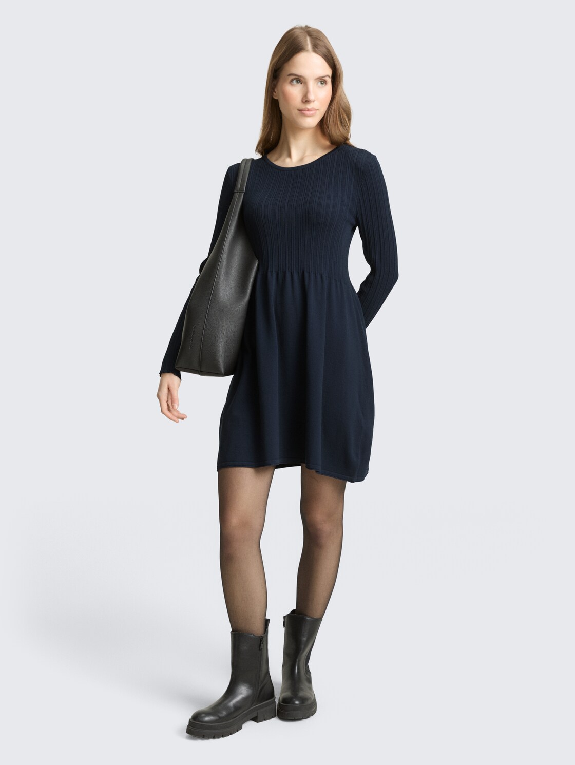 Mini-Kleid mit Rippstruktur - sky captain blue - seitliche Model-Ansicht