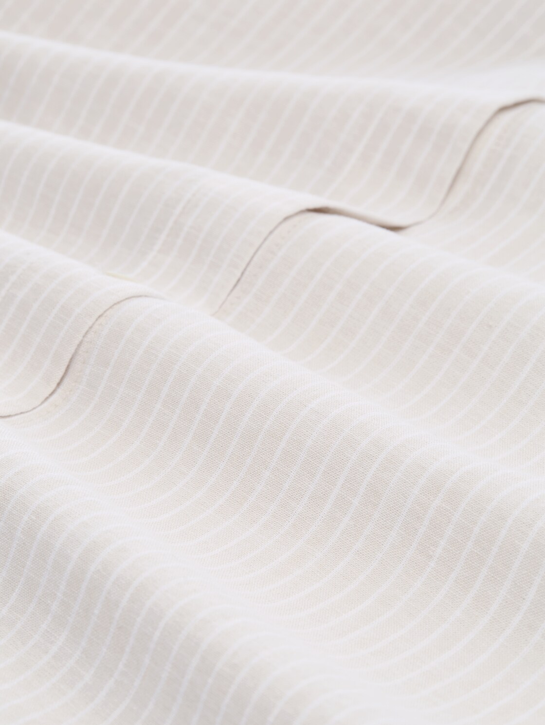 Oversize Hemdbluse mit Leinenanteil - taupe white irregular stripe - Material-Ansicht