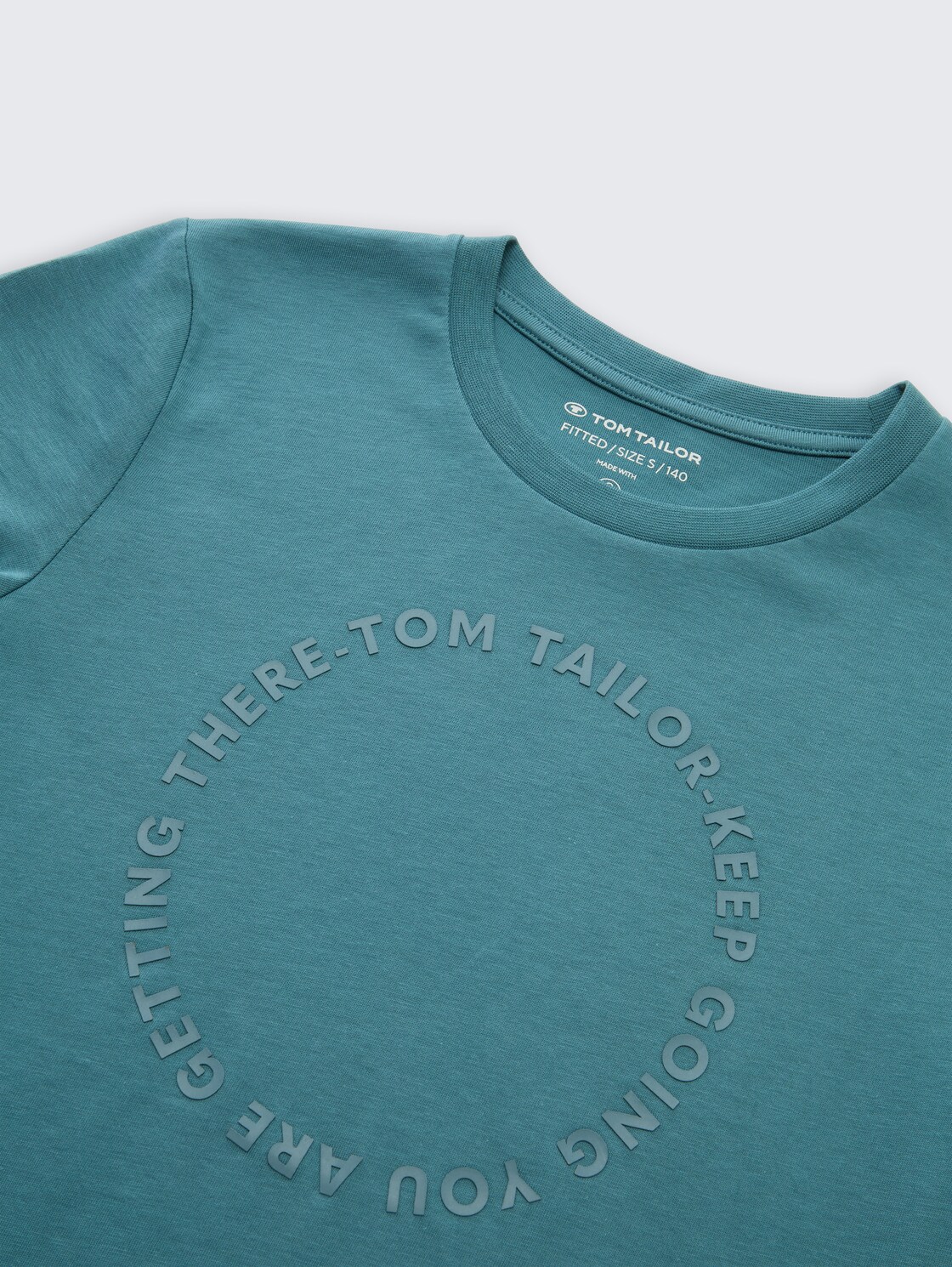 Slim Fit T-Shirt - Pastel Teal - Detail-Model-Ansicht
