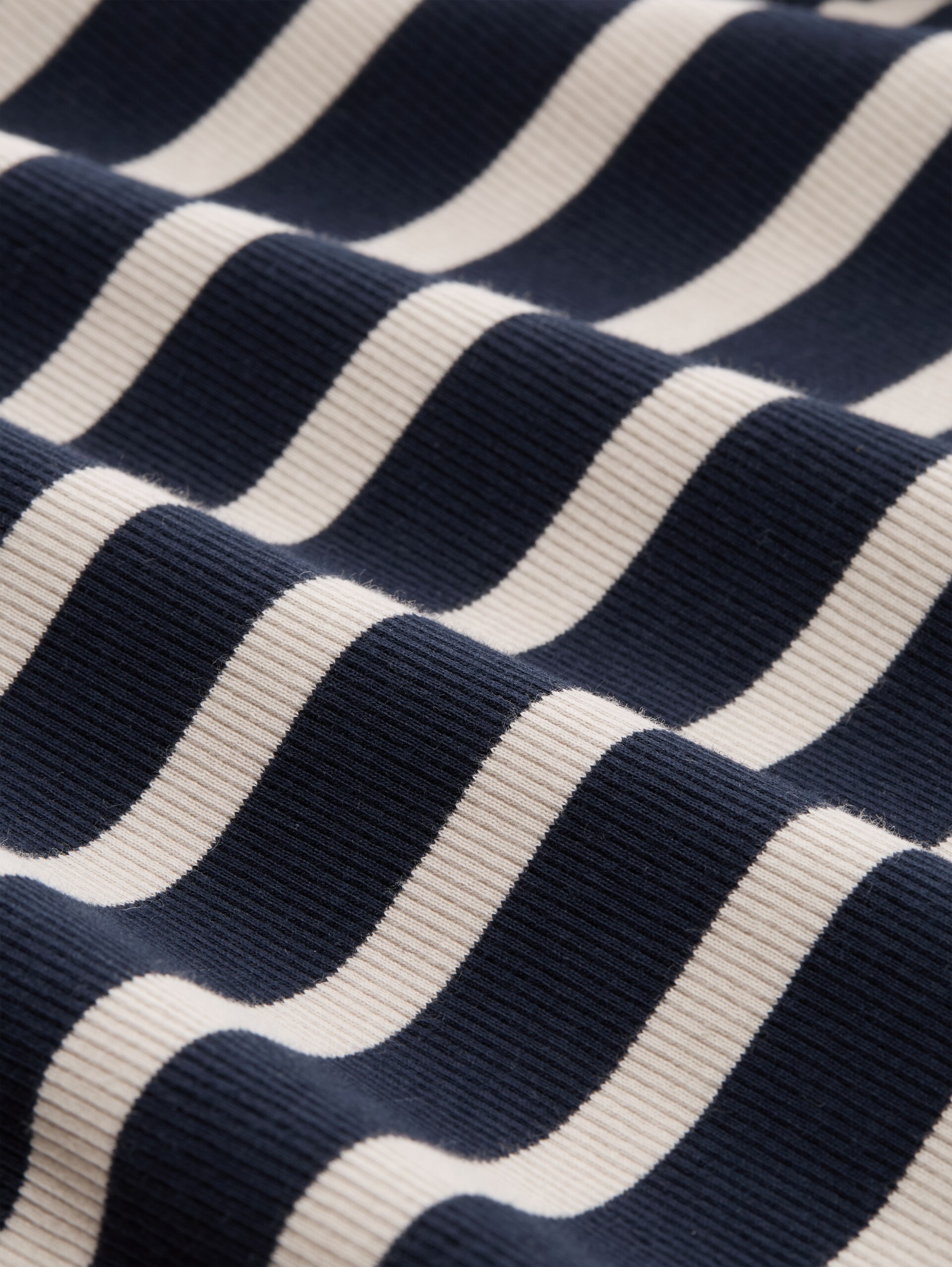 Slim Fit T-Shirt mit Streifenmuster - navy cloud grey stripe - Material-Ansicht