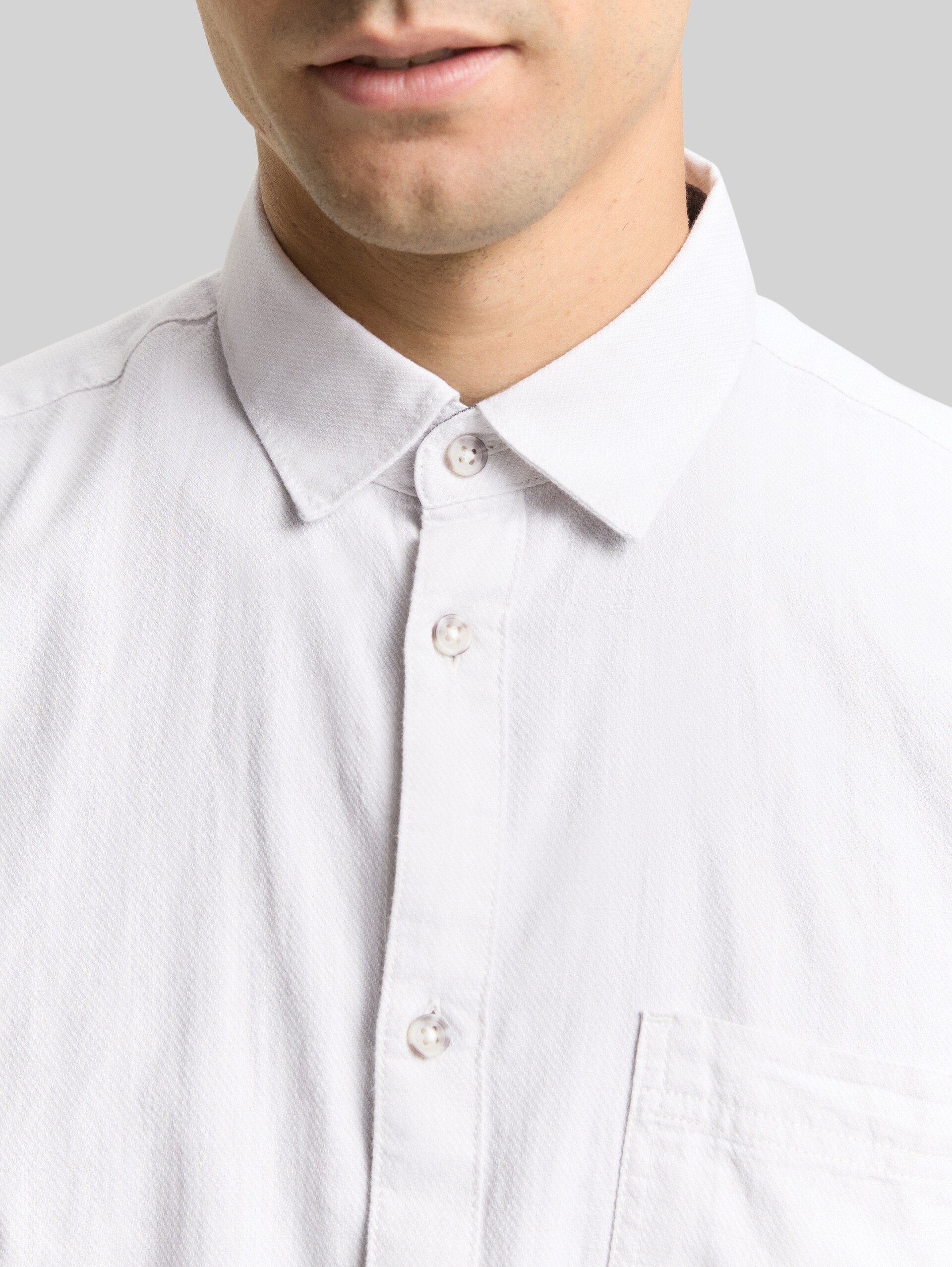 Regular fit shirt with breast pocket - chalk grey white structure - Detail model view