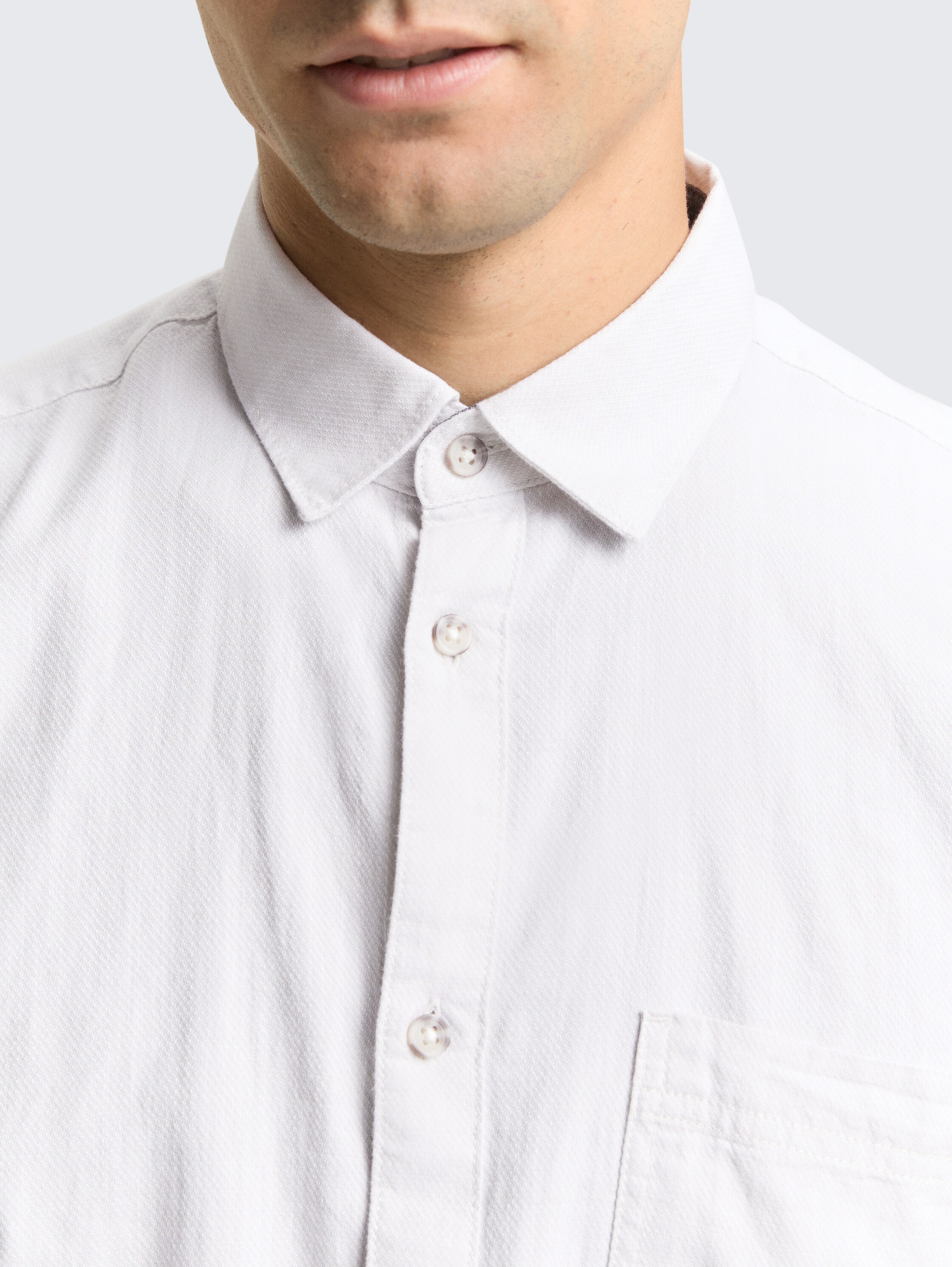 Regular Fit Hemd mit Brusttasche - chalk grey white structure - Detail-Model-Ansicht