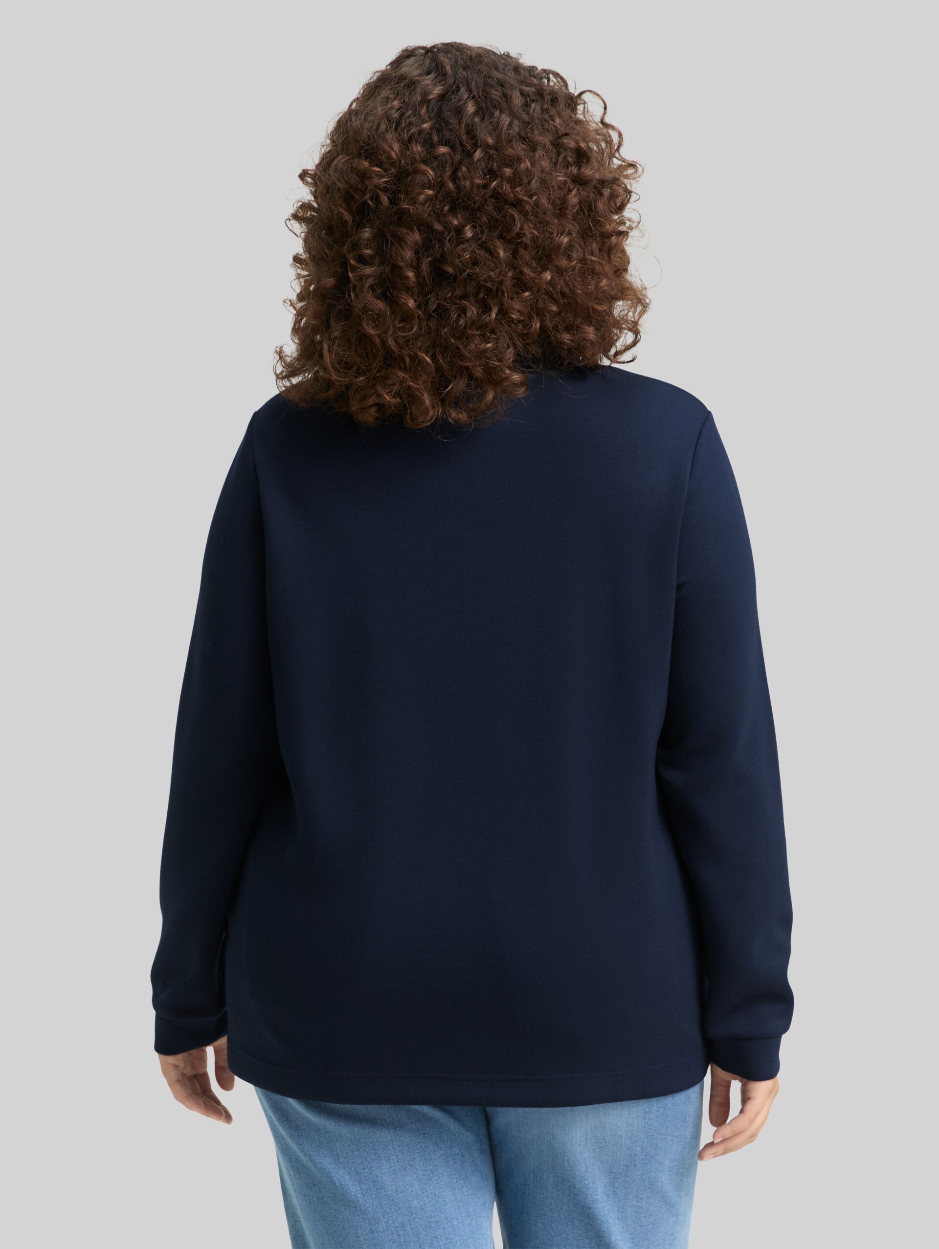 Plus Size - Scuba sweatshirt with stand-up collar - sky captain blue - Neckline model-back view