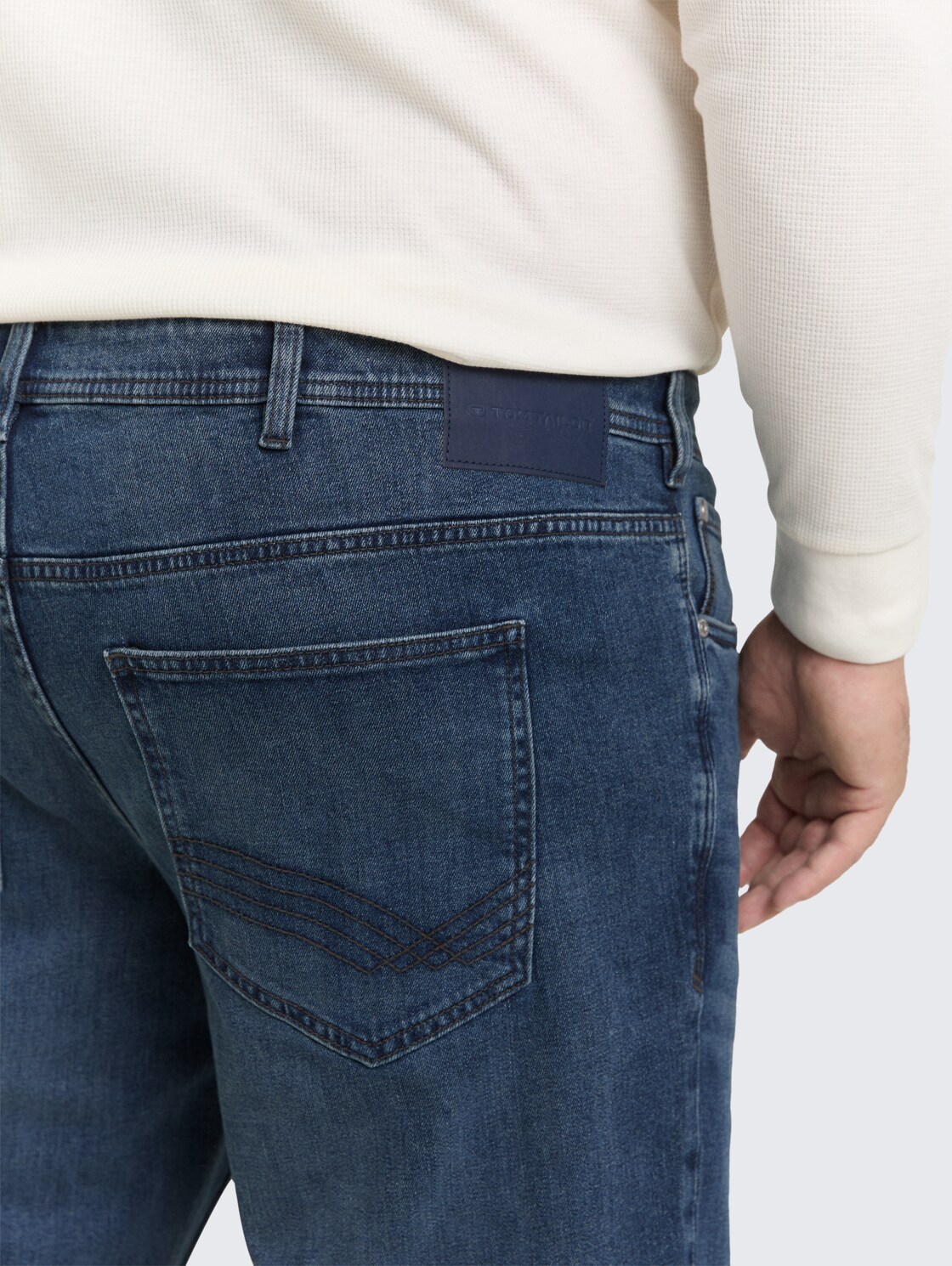 Plus Size - Regular Fit Jeans - mid stone wash denim - Detail-Model-Ansicht