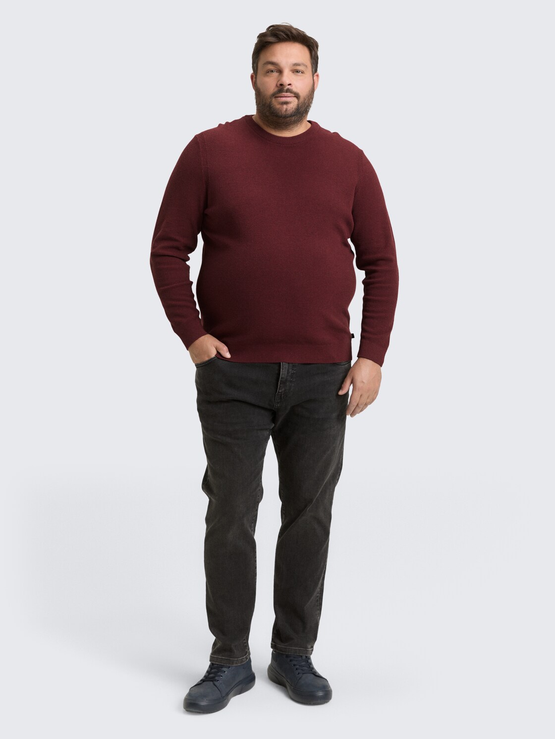 Plus Size - Strickpullover aus Baumwolle - bordeaux melange - Model-Vorderansicht