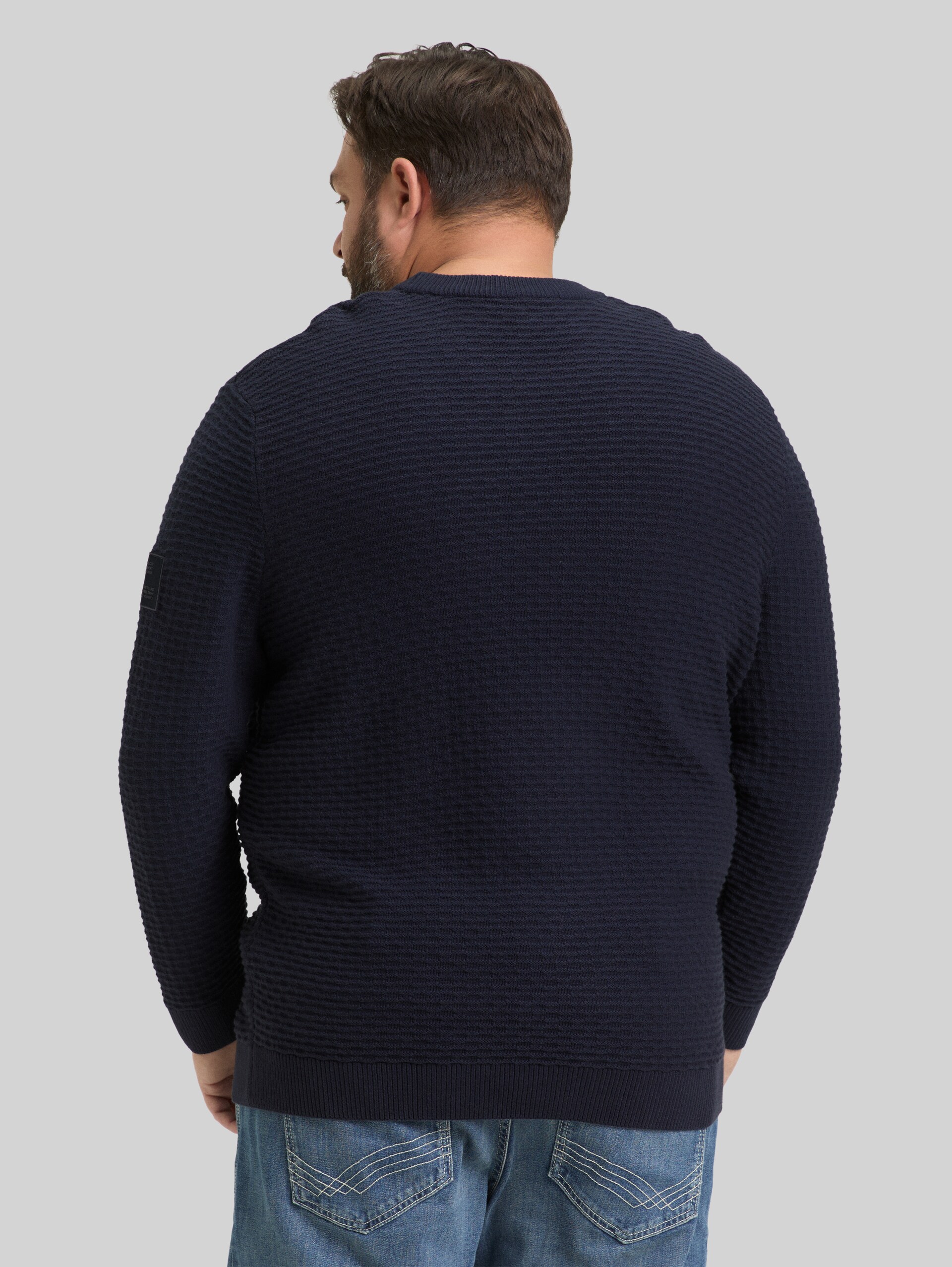 Plus Size - Knitted jumper with round neckline - sky captain blue
