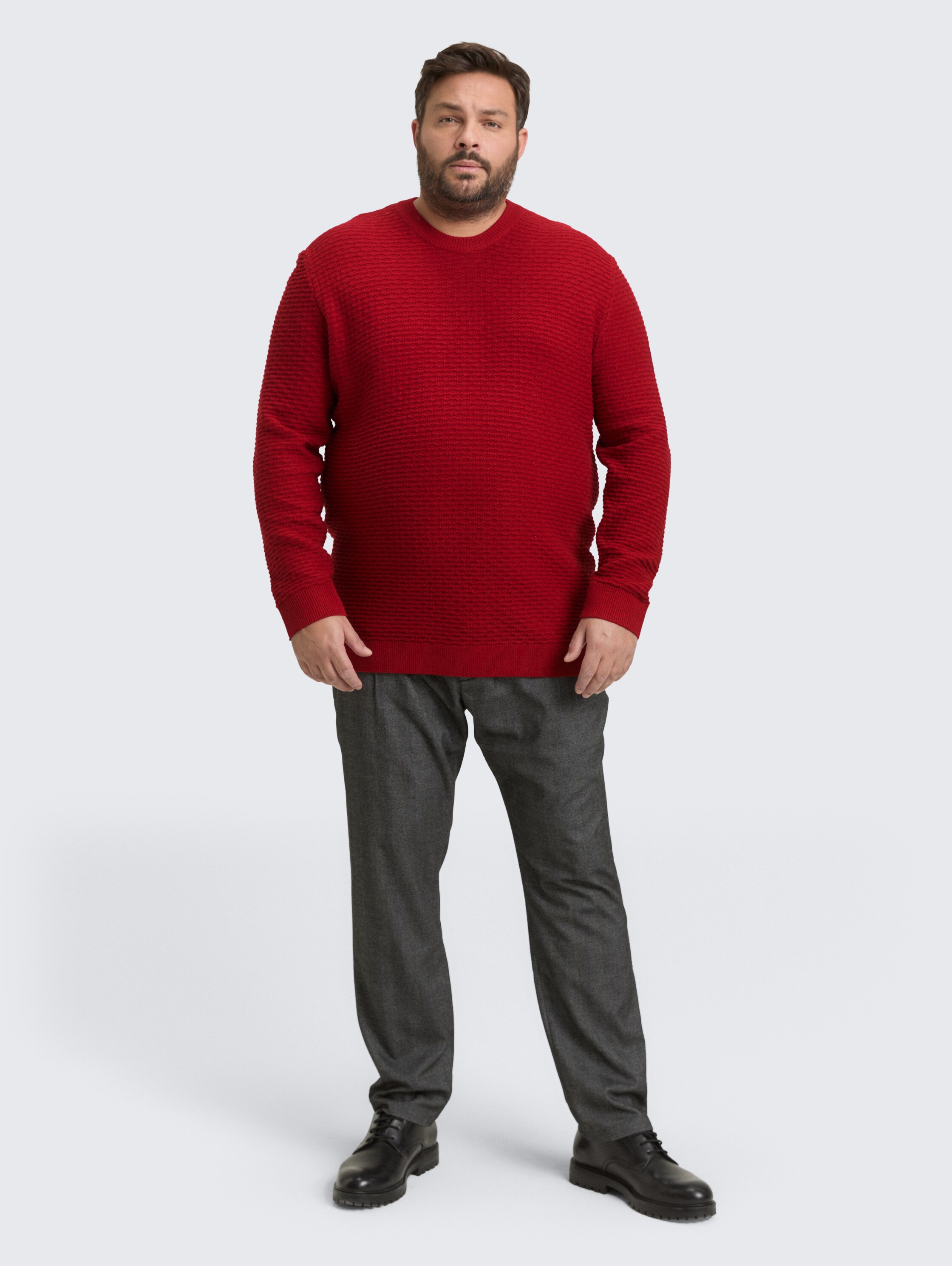 Plus size – knitted jumper with round neckline - coach_red - 