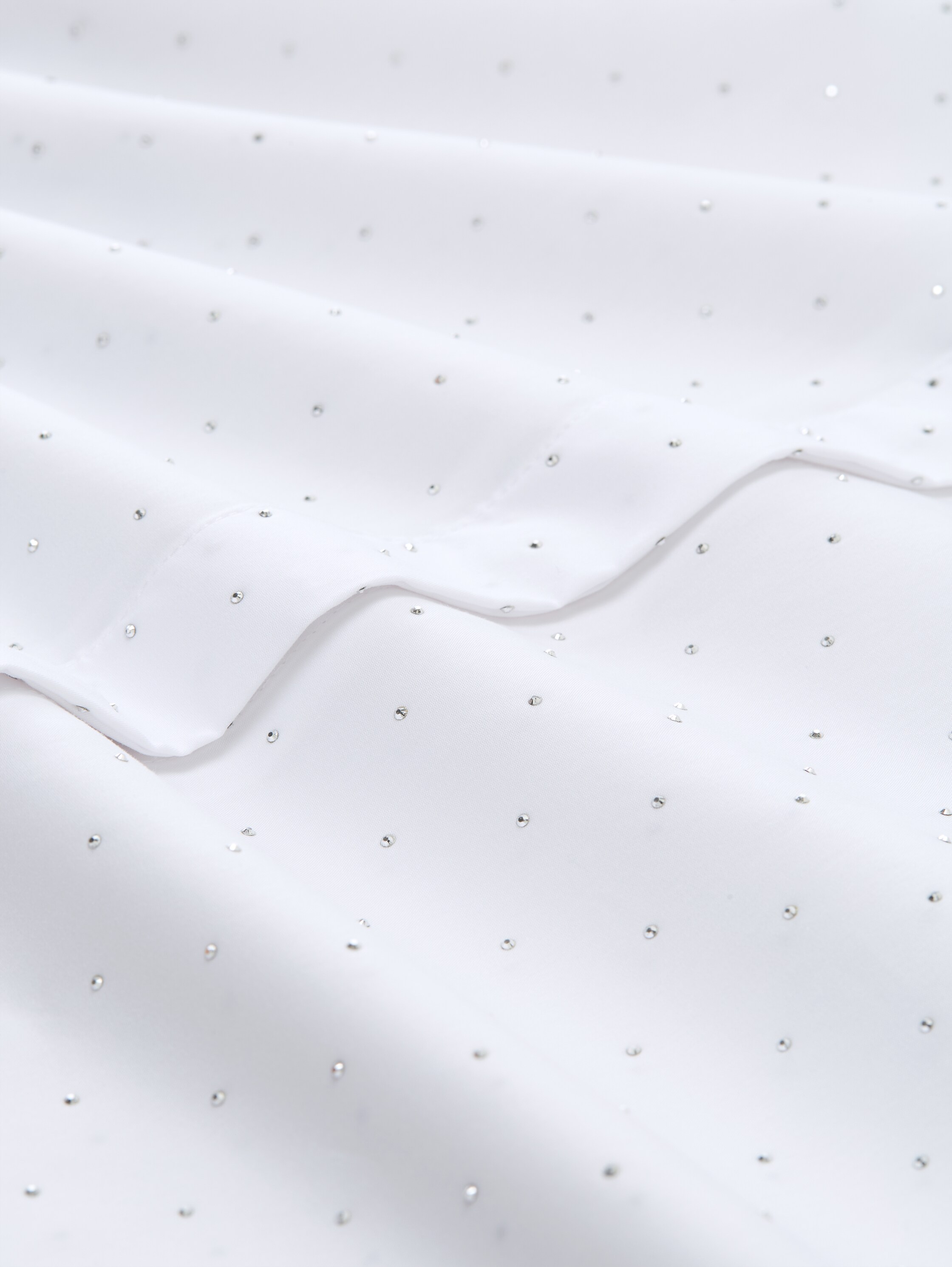 Plus Size - Losvallende blouse met strass-steentjes - stones_on_solid - 