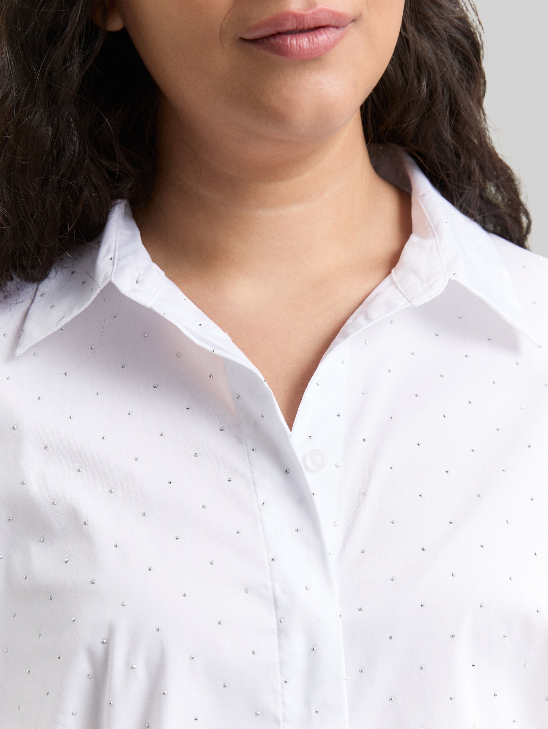 Plus Size - Loose fit blouse with rhinestones - stones on solid - Detail model view