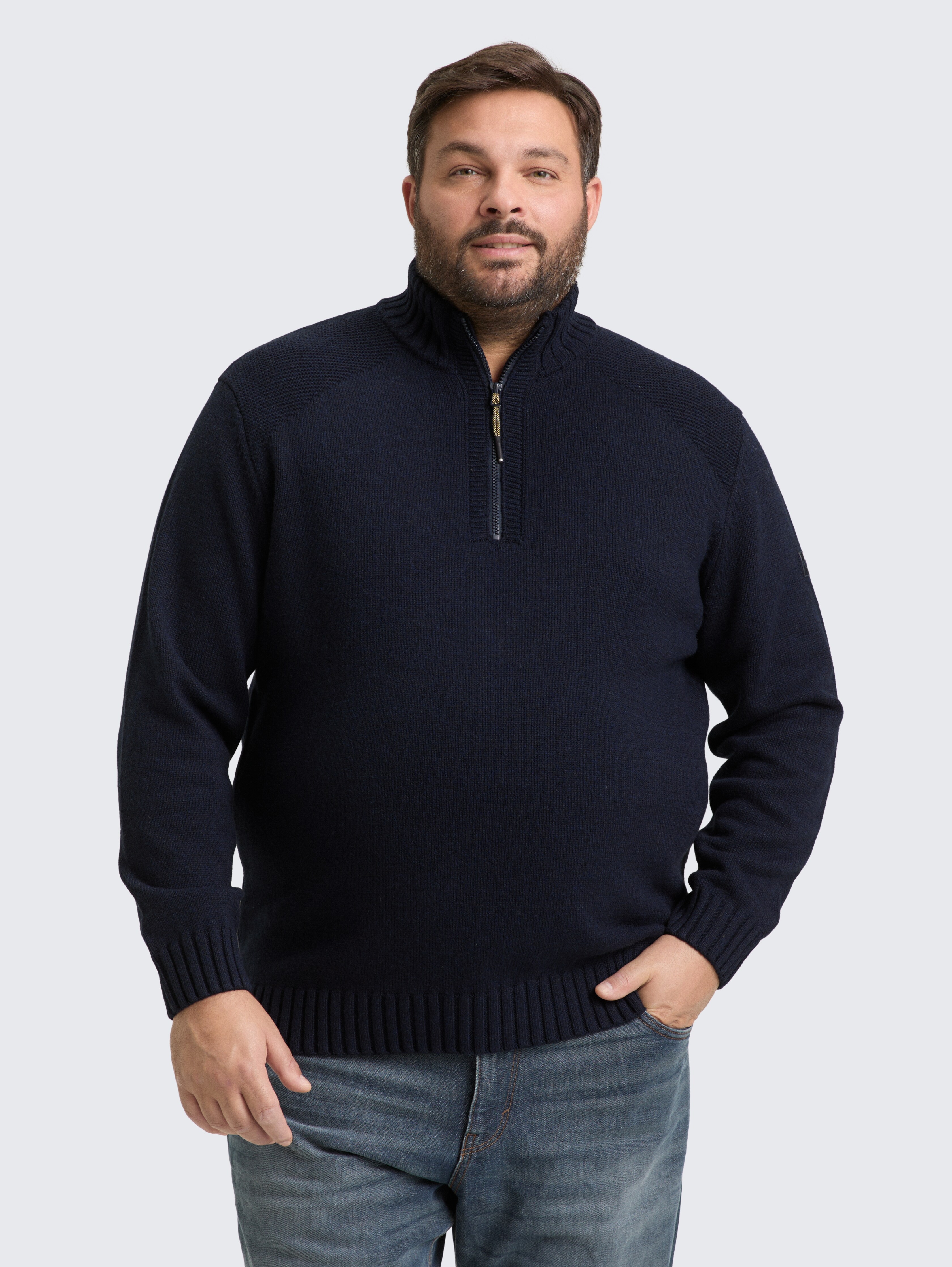 Plus Size - Troyer Strickpullover mit Ripp-Details von Men Plus Size, Knitted Navy Melange