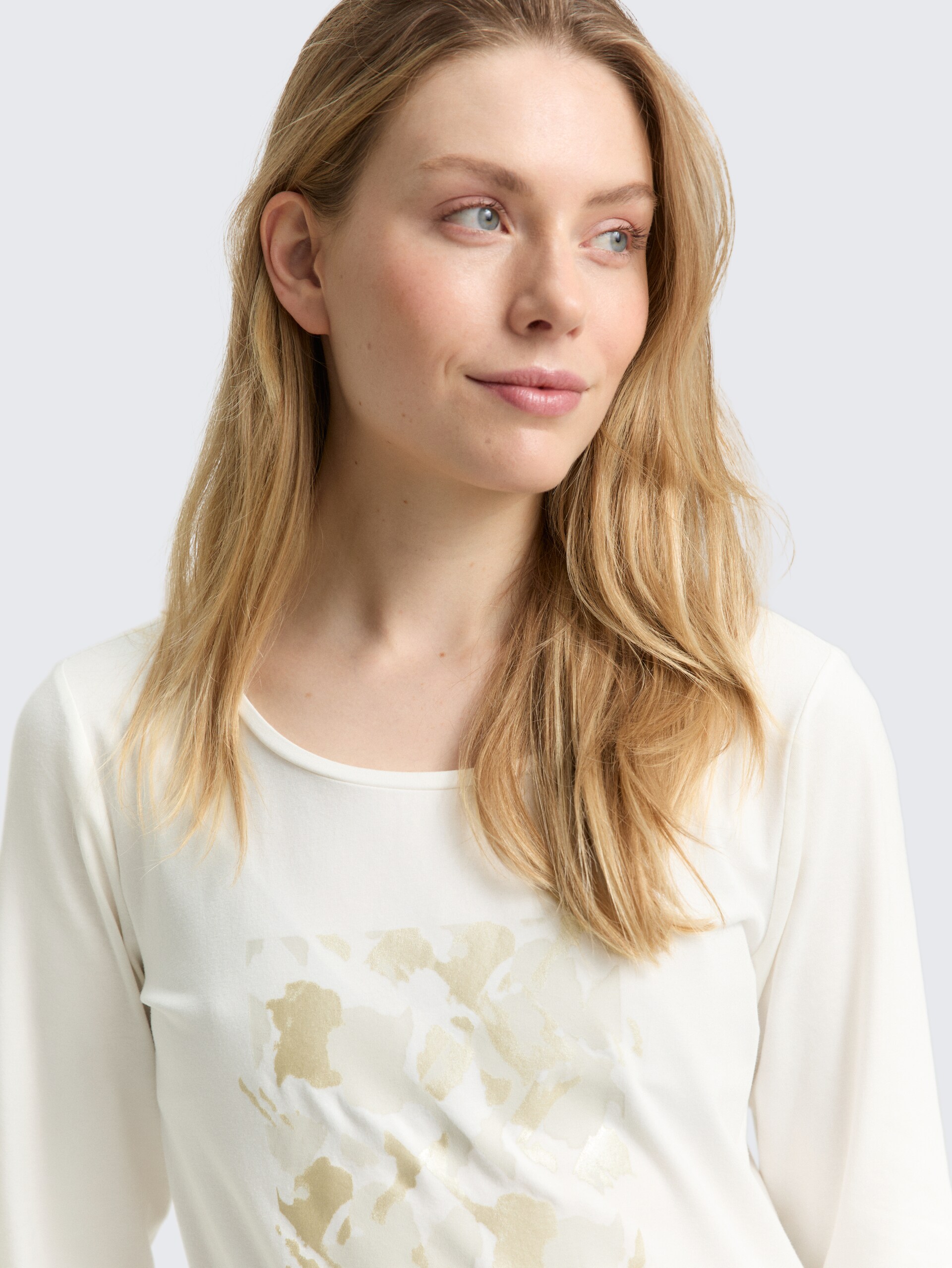 T-shirt met lange mouwen en bedrukt motief - Whisper White - Detailaanzicht model