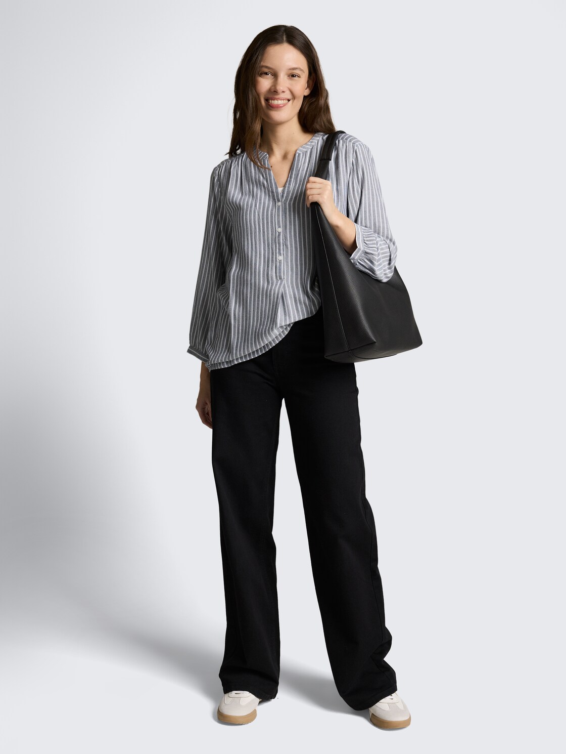 Bluse mit Streifenmuster - navy white stripe - Model-Vorderansicht