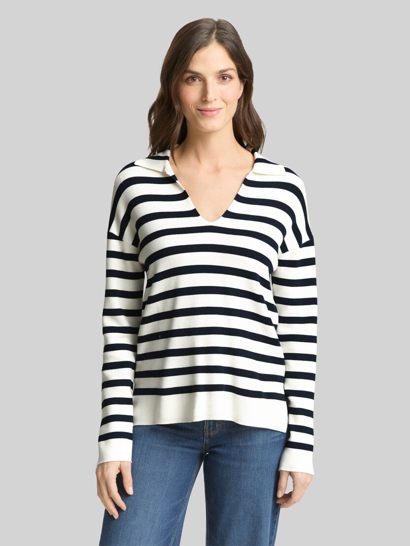 Losvallende gebreide trui met polokraag door Women, white sky blue knit stripe