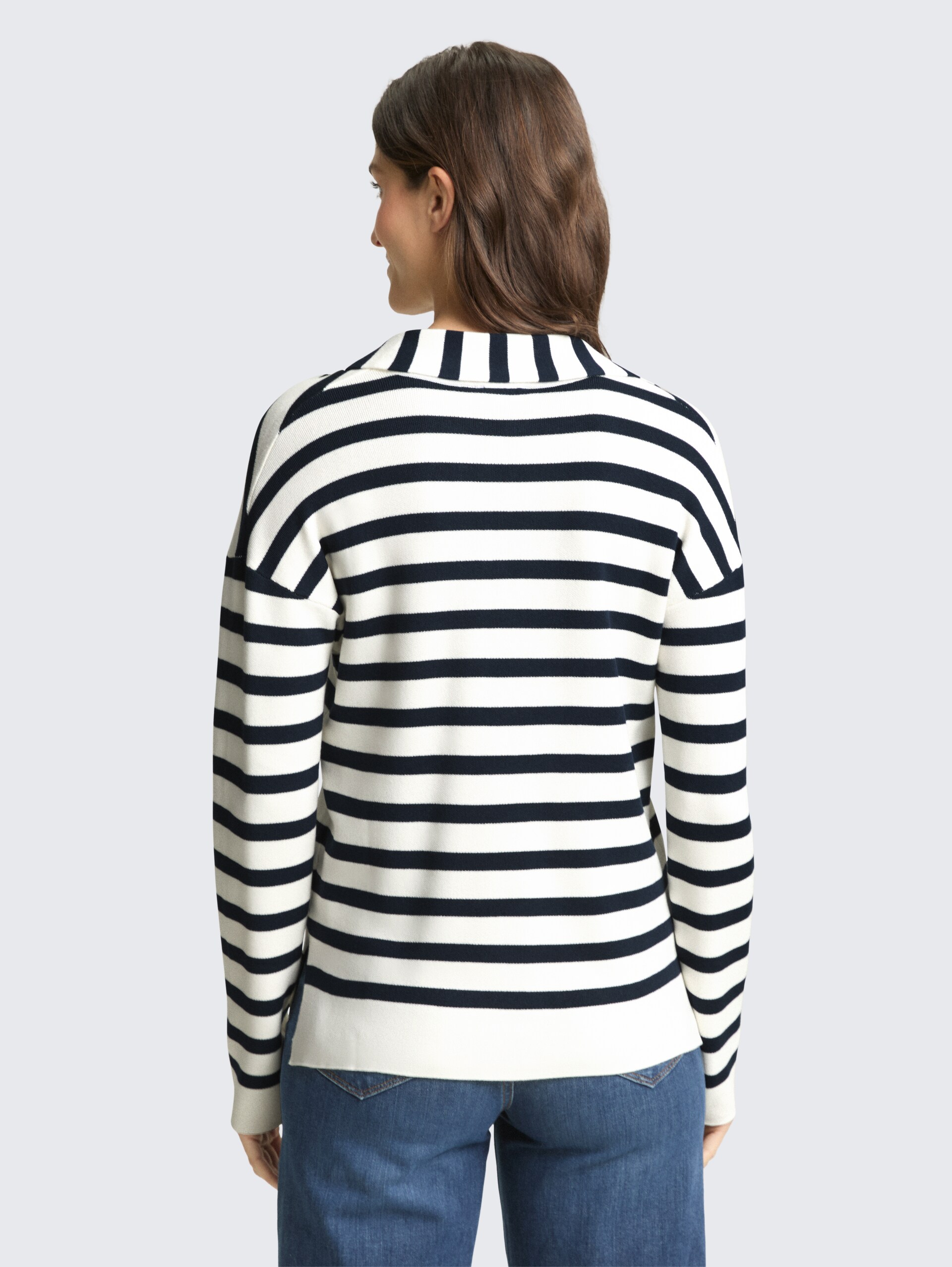 Loose Fit Strickpullover mit Polokragen - white sky blue knit stripe