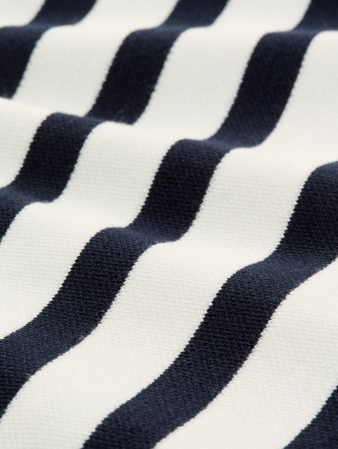 Loose Fit Strickpullover mit Polokragen - white sky blue knit stripe - Material-Ansicht