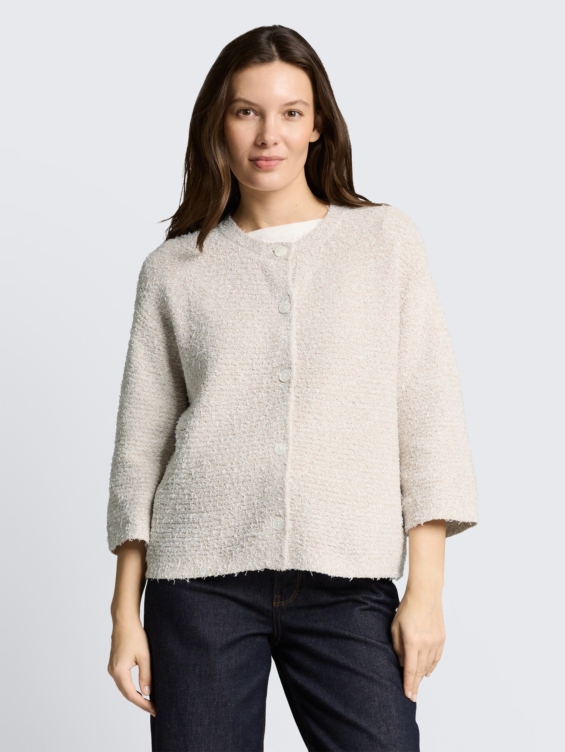 Loose Fit Cardigan mit 3/4-Arm - white beige structure - Ausschnitt Model-Vorderansicht