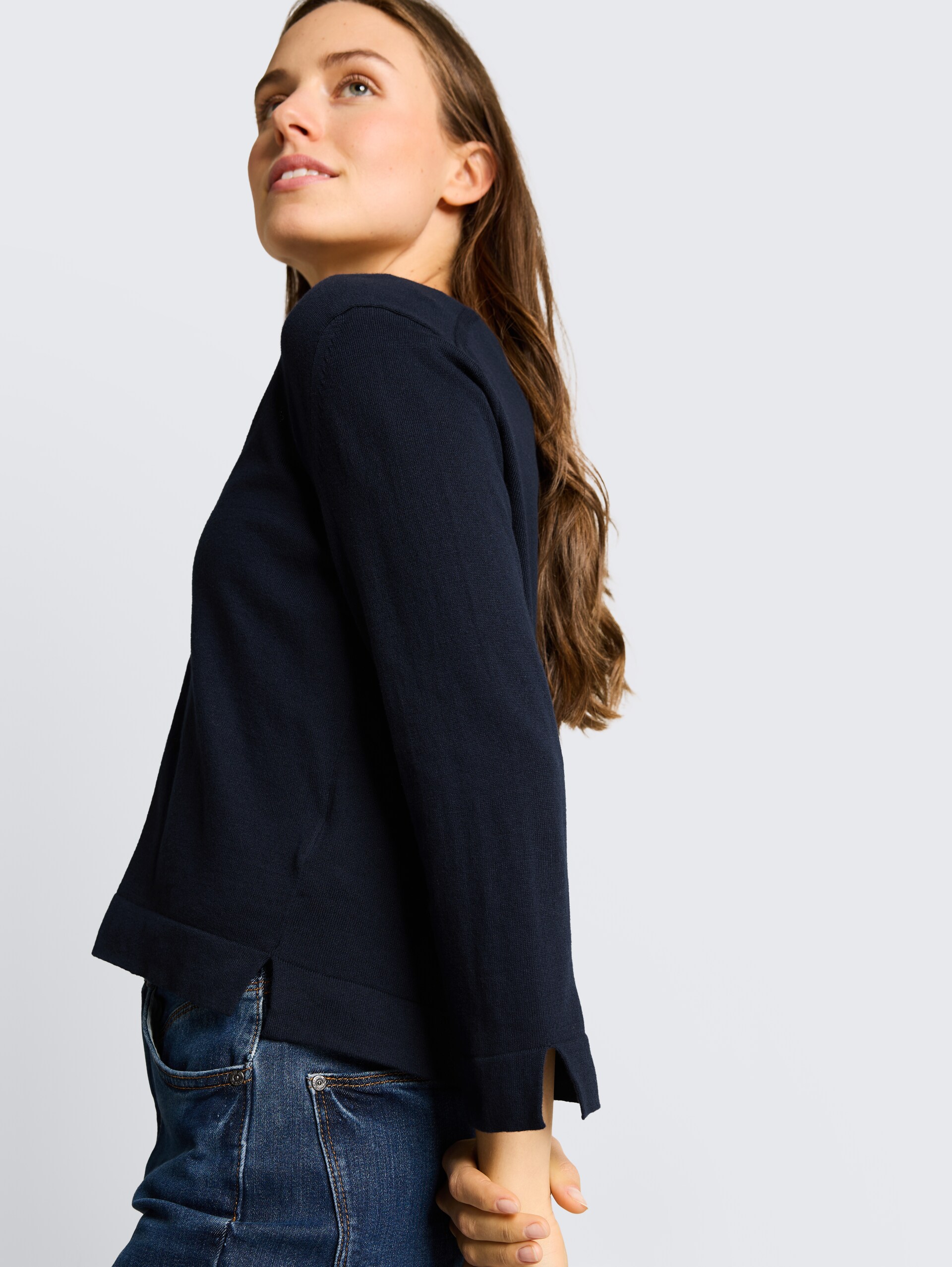 Cardigan aus Baumwolle - sky captain blue - Detail-Model-Ansicht