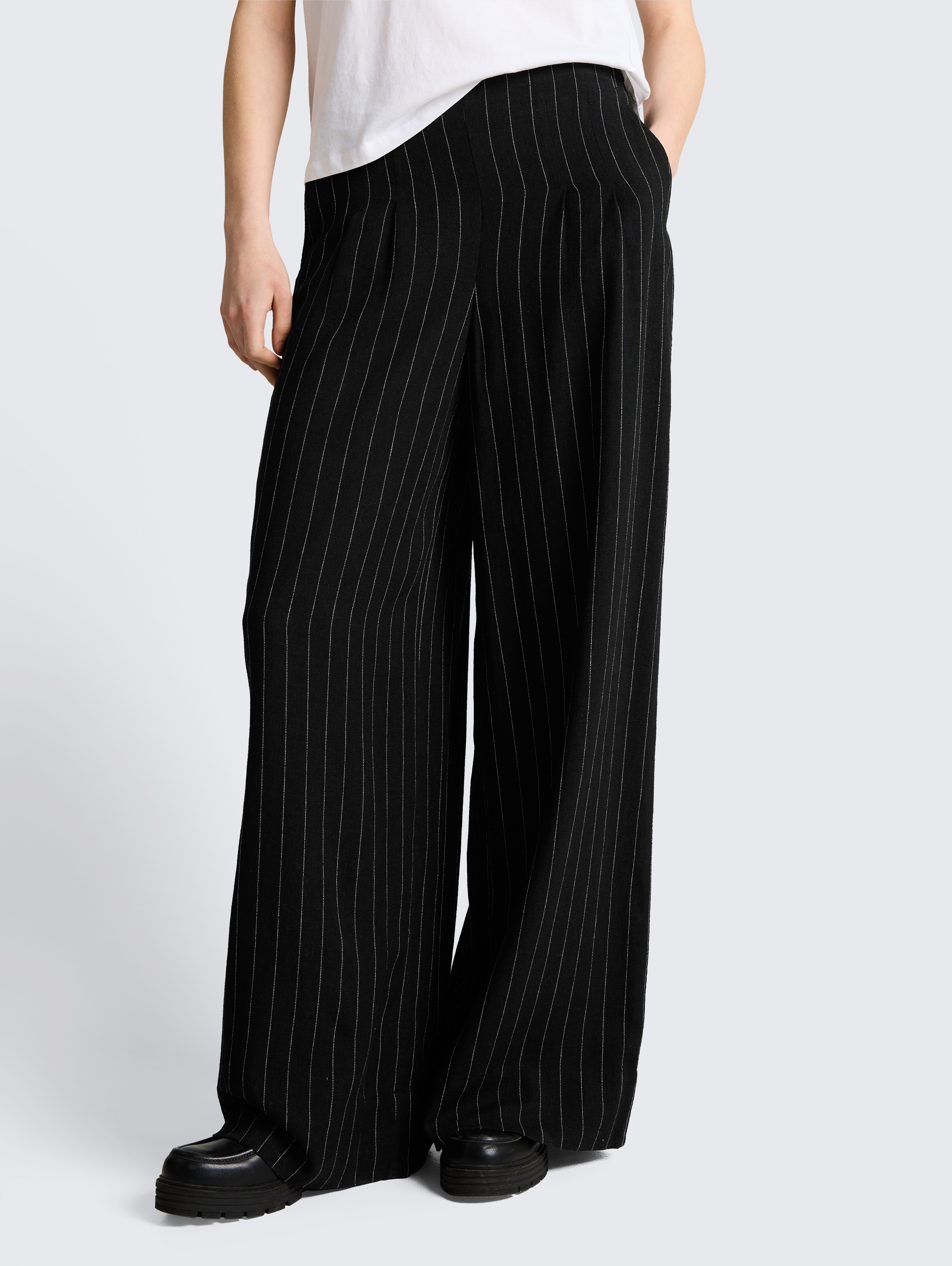 Wide Leg Hose mit Leinenanteil von Denim Female, black beige vertical stripe