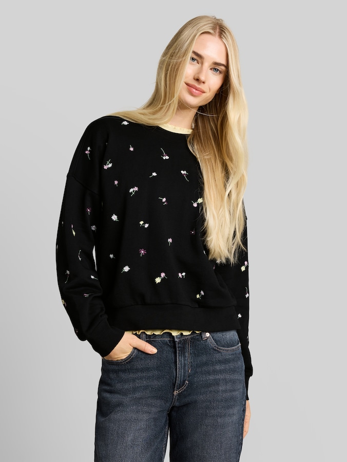 Sweatshirt met losse pasvorm en borduursel door Denim Female, black flower embroidery